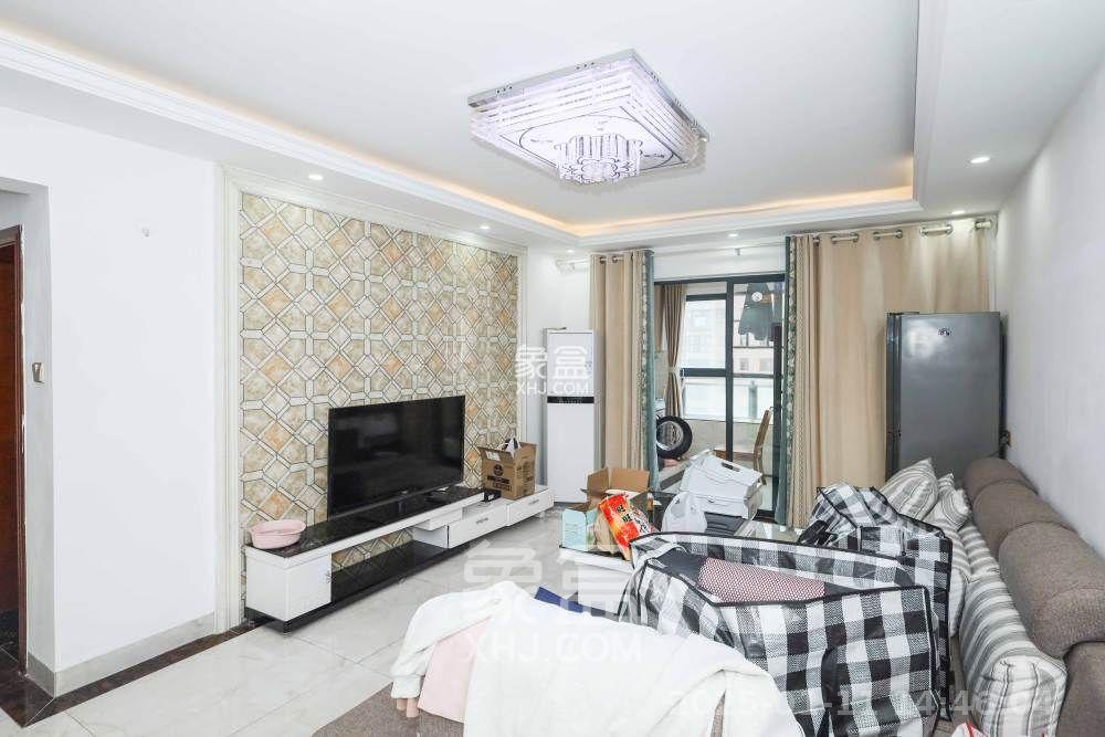 好莱城(弘德西街) 3室2厅1卫 2300.0元/月 好莱城(弘德西街) 3室2厅1卫 2300.0元/月室内图