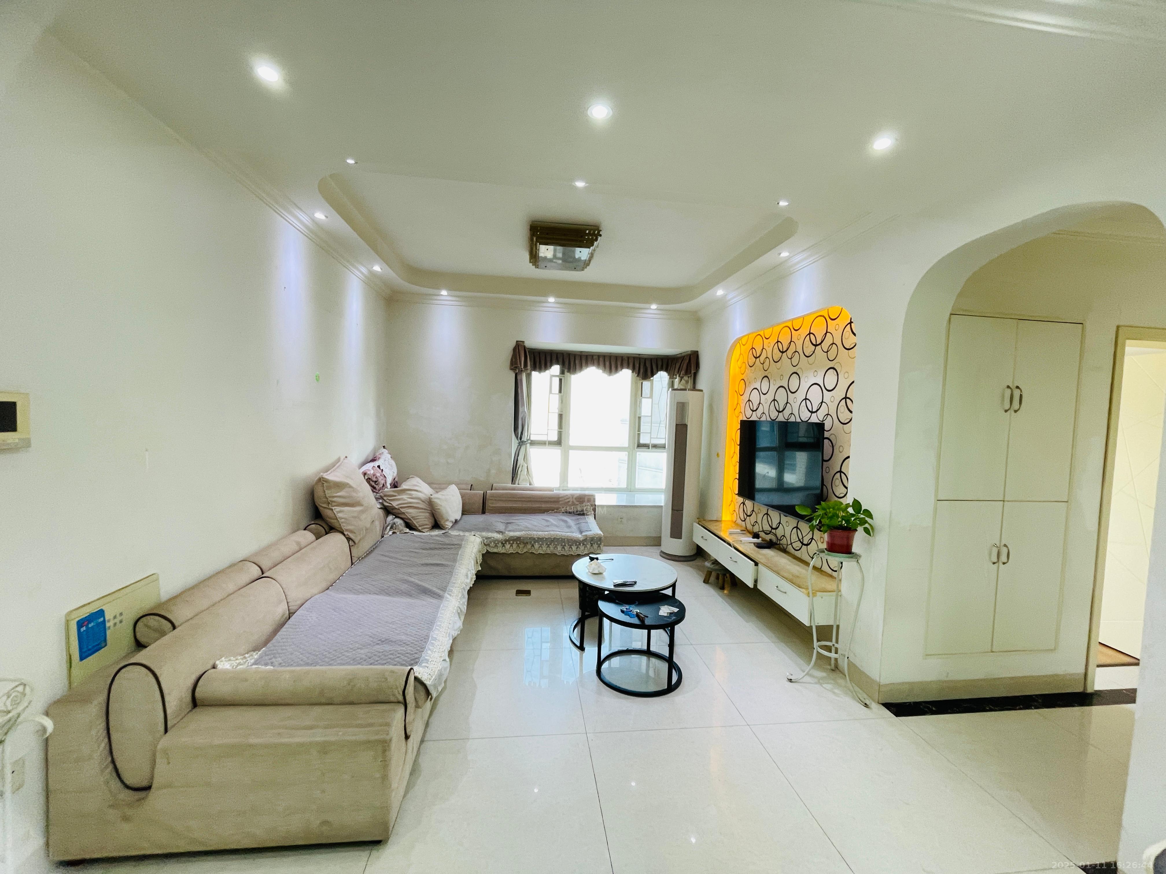 美的城二期 2室2厅1卫 1600.0元/月 美的城二期 2室2厅1卫 1600.0元/月室内图