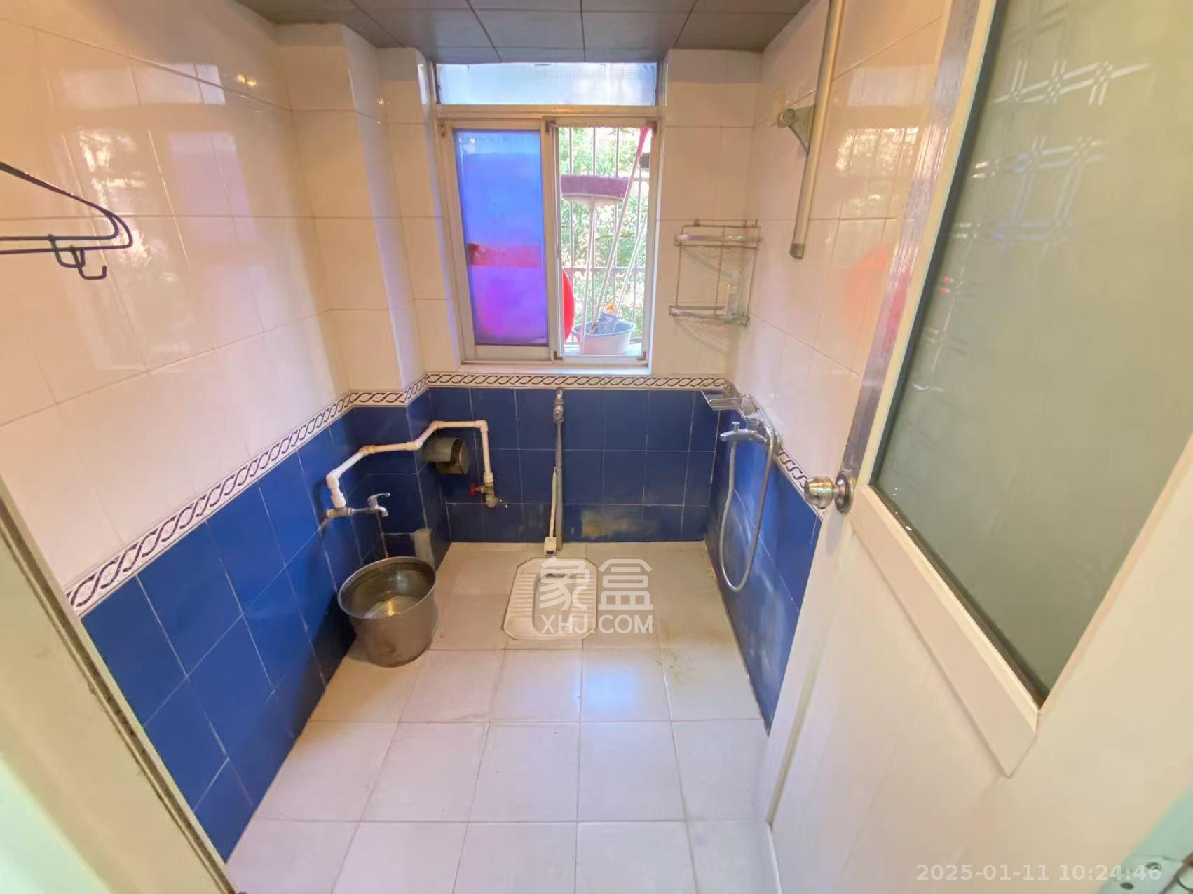 水泵厂宿舍  3室2厅1卫    1800.0元/月 水泵厂宿舍  3室2厅1卫    1800.0元/月室内图