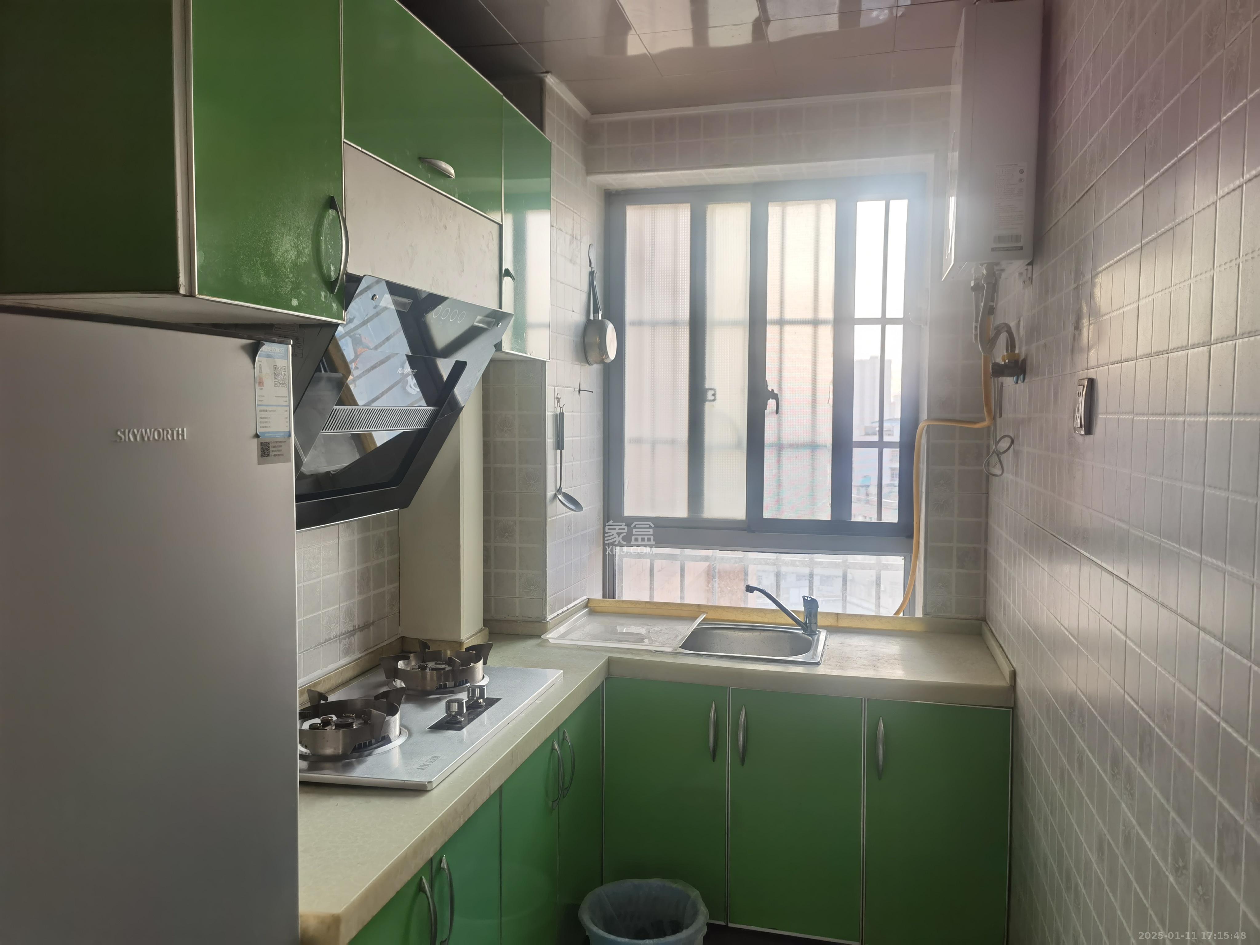 上海城小区 1室1厅1卫 2400.0元/月 上海城小区 1室1厅1卫 2400.0元/月室内图