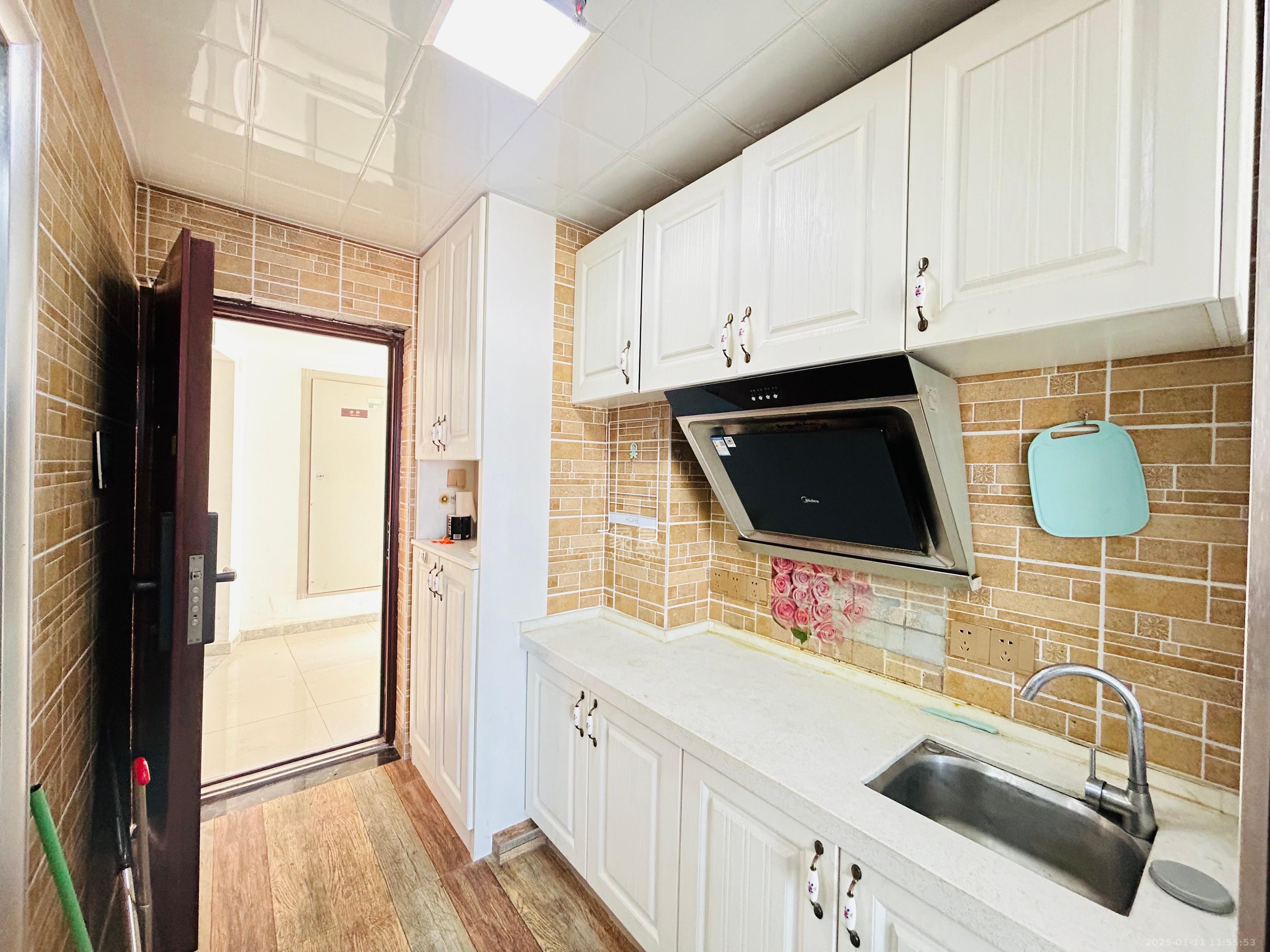 达美美立方  1室1厅1卫    1600.0元/月 达美美立方  1室1厅1卫    1600.0元/月室内图