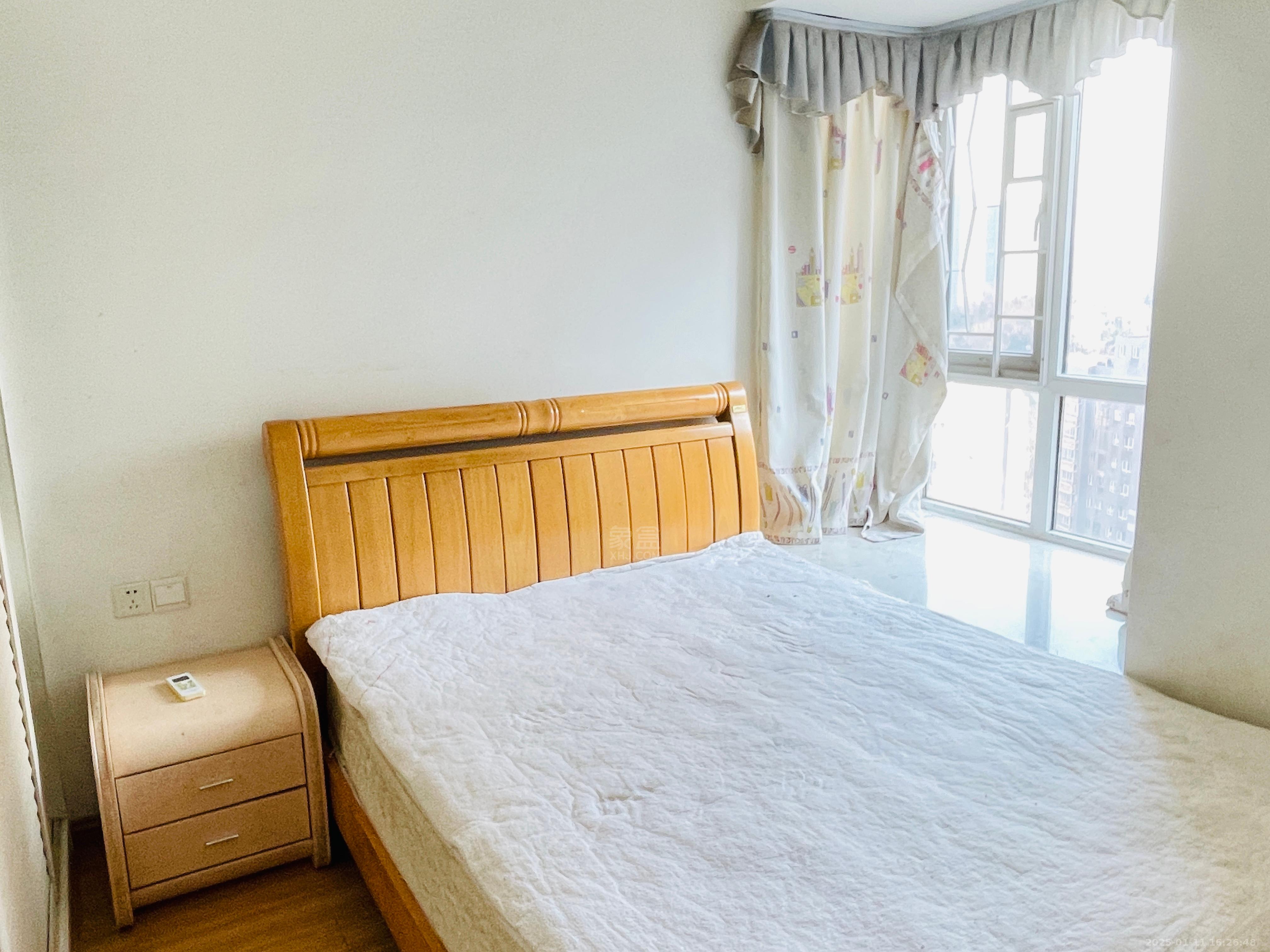 美的城二期 2室2厅1卫 1600.0元/月 美的城二期 2室2厅1卫 1600.0元/月室内图