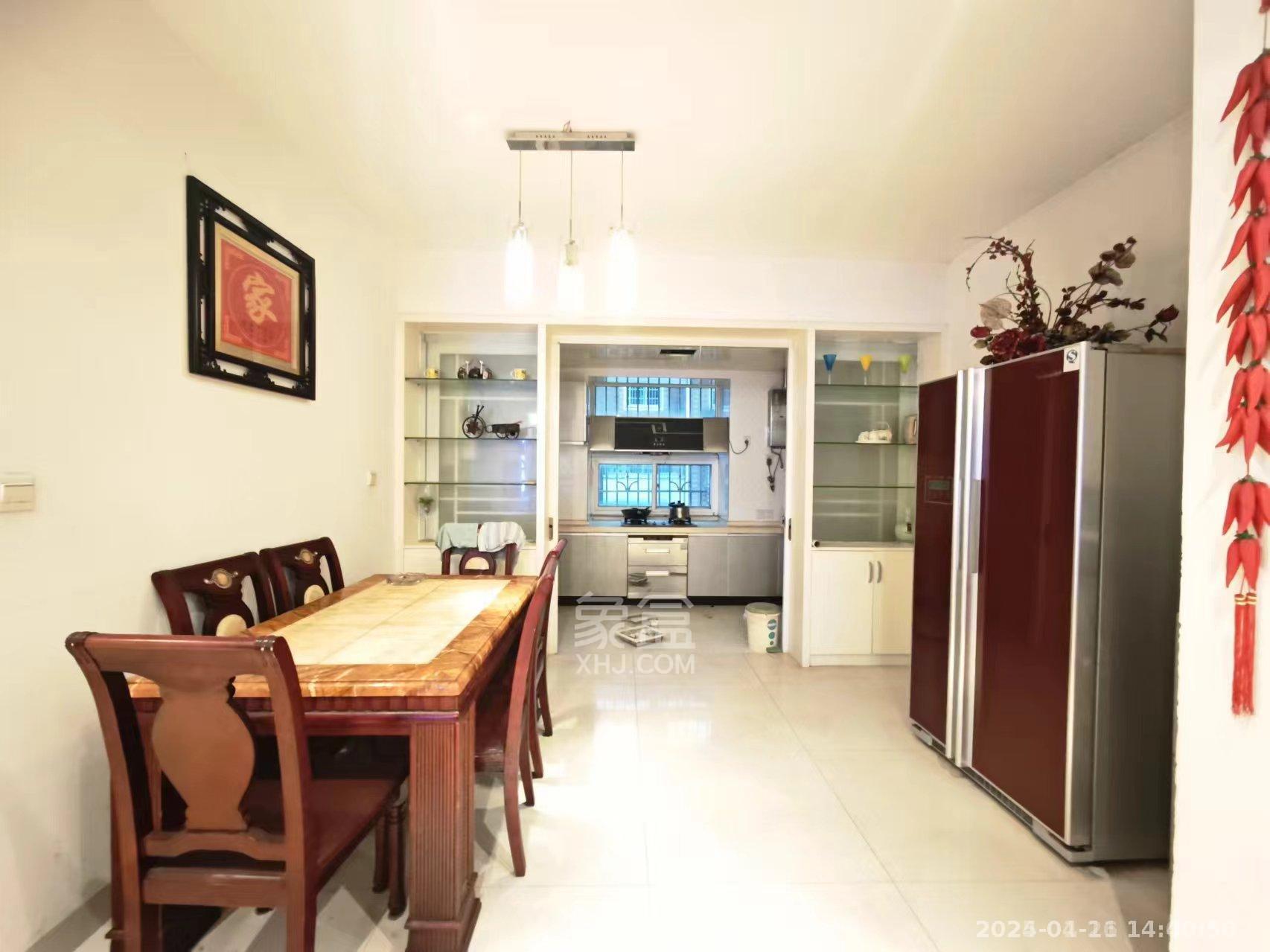 家园小区 4室2厅2卫 1600.0元/月 家园小区 4室2厅2卫 1600.0元/月室内图