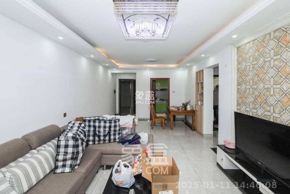 好莱城(弘德西街) 3室2厅1卫 2300.0元/月 好莱城(弘德西街) 3室2厅1卫 2300.0元/月室内图