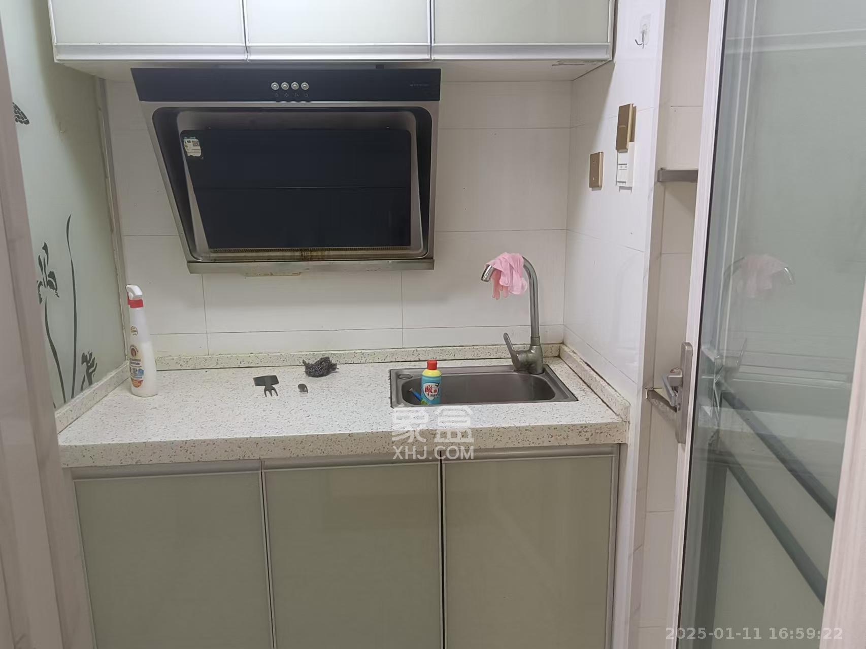 嘉顺苑 1室1厅1卫 1500.0元/月 嘉顺苑 1室1厅1卫 1500.0元/月室内图