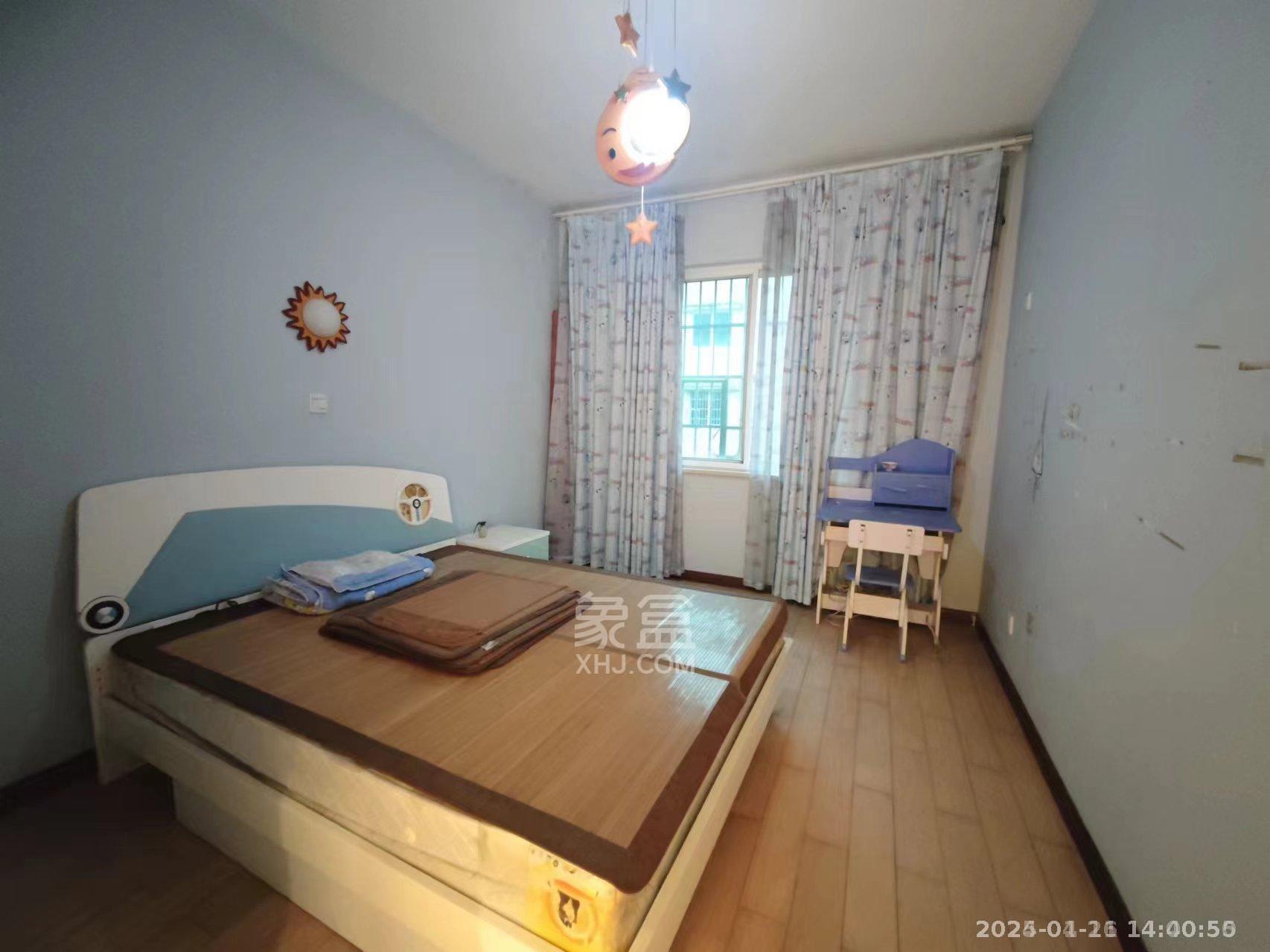 家园小区 4室2厅2卫 1600.0元/月 家园小区 4室2厅2卫 1600.0元/月室内图