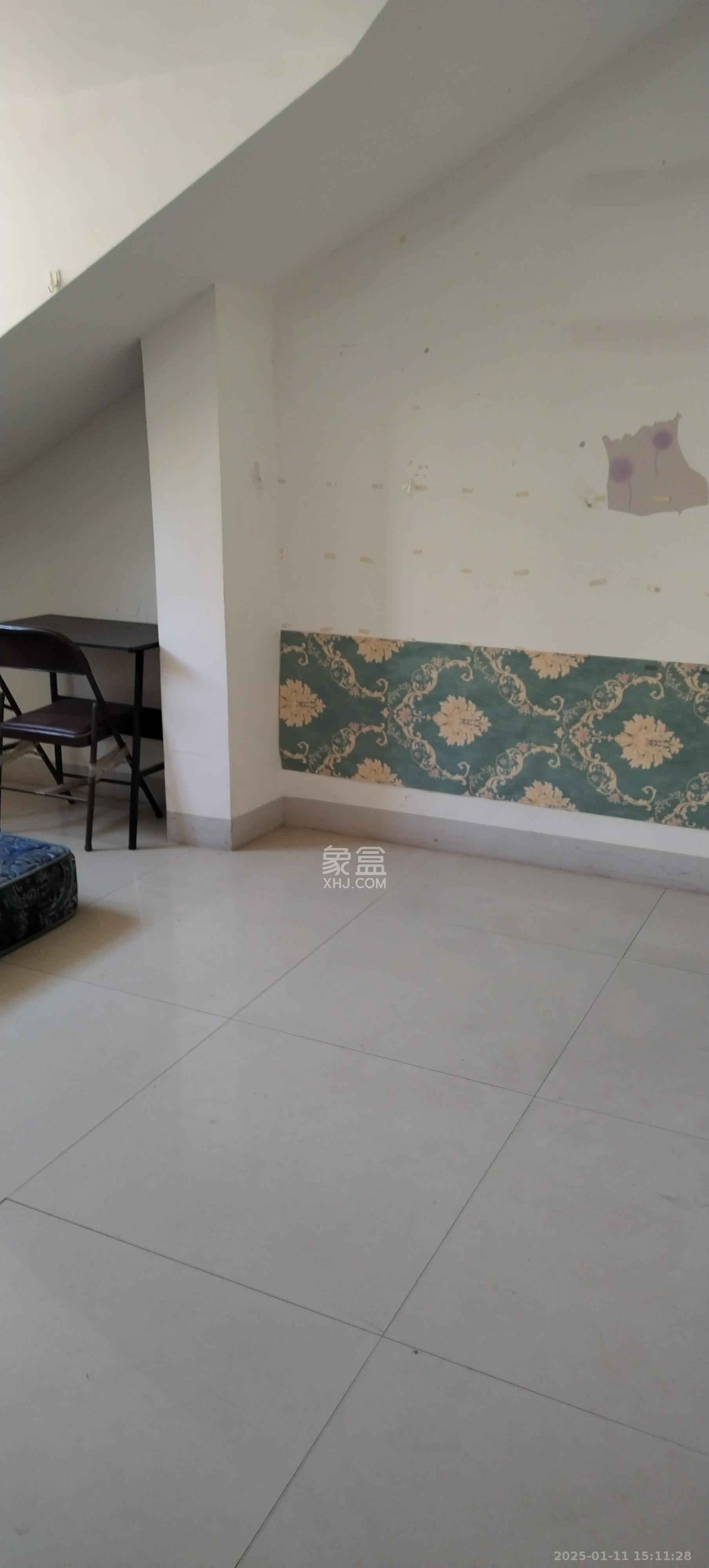 莲湖汽配城 1室2厅1卫 2500.0元/月 莲湖汽配城 1室2厅1卫 2500.0元/月室内图