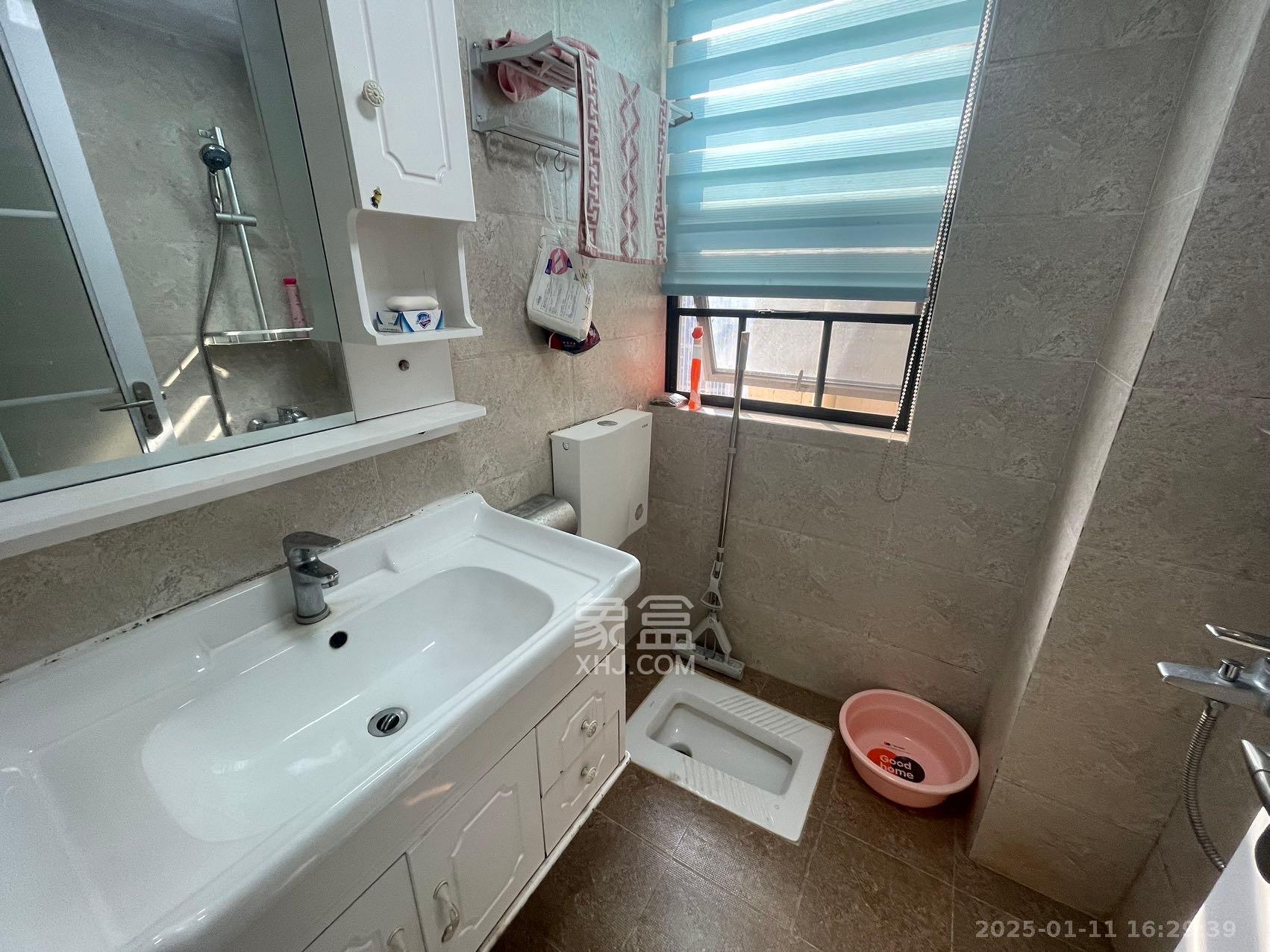 天鸿天府(天鸿中央大院) 1室2厅1卫 2200.0元/月 天鸿天府(天鸿中央大院) 1室2厅1卫 2200.0元/月室内图