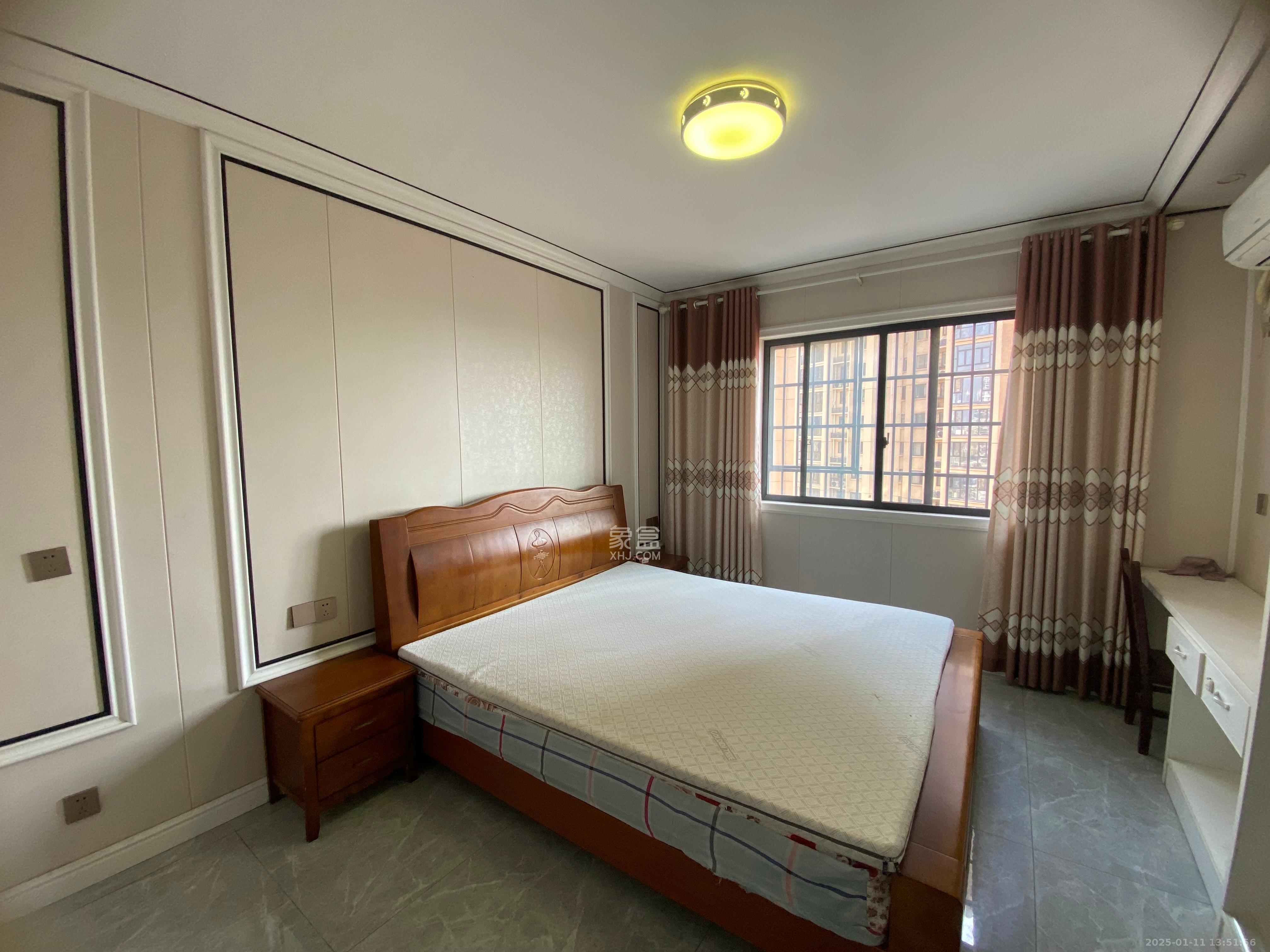 洋湖春园 3室1厅2卫 2300.0元/月 洋湖春园 3室1厅2卫 2300.0元/月室内图