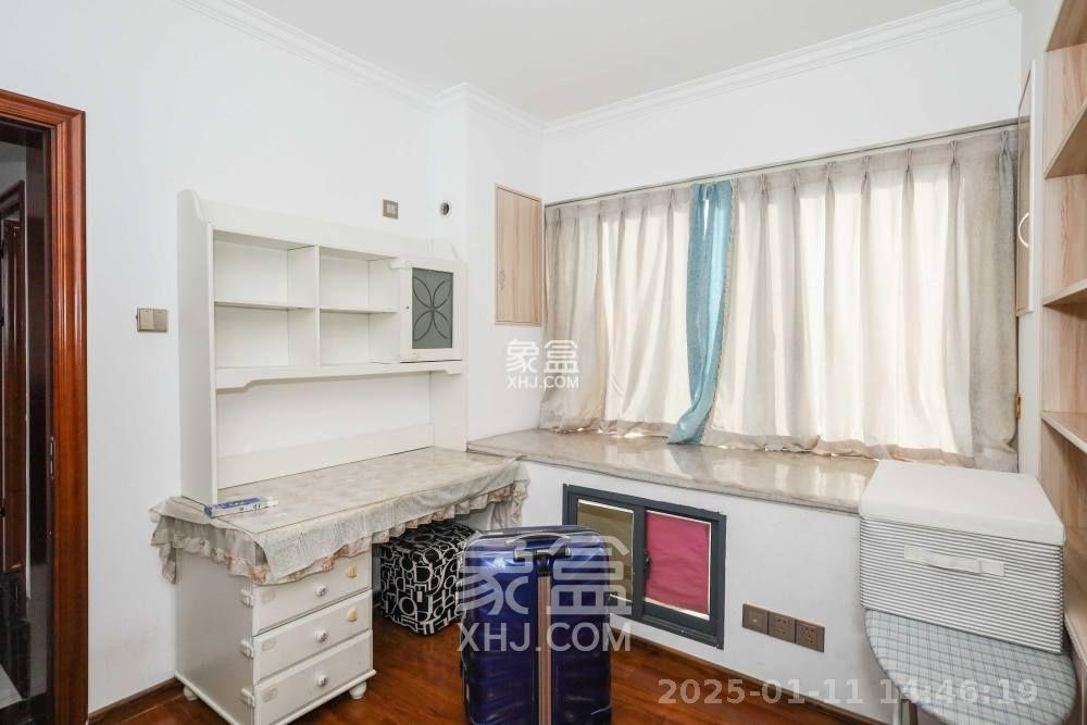 好莱城(弘德西街) 3室2厅1卫 2300.0元/月 好莱城(弘德西街) 3室2厅1卫 2300.0元/月室内图