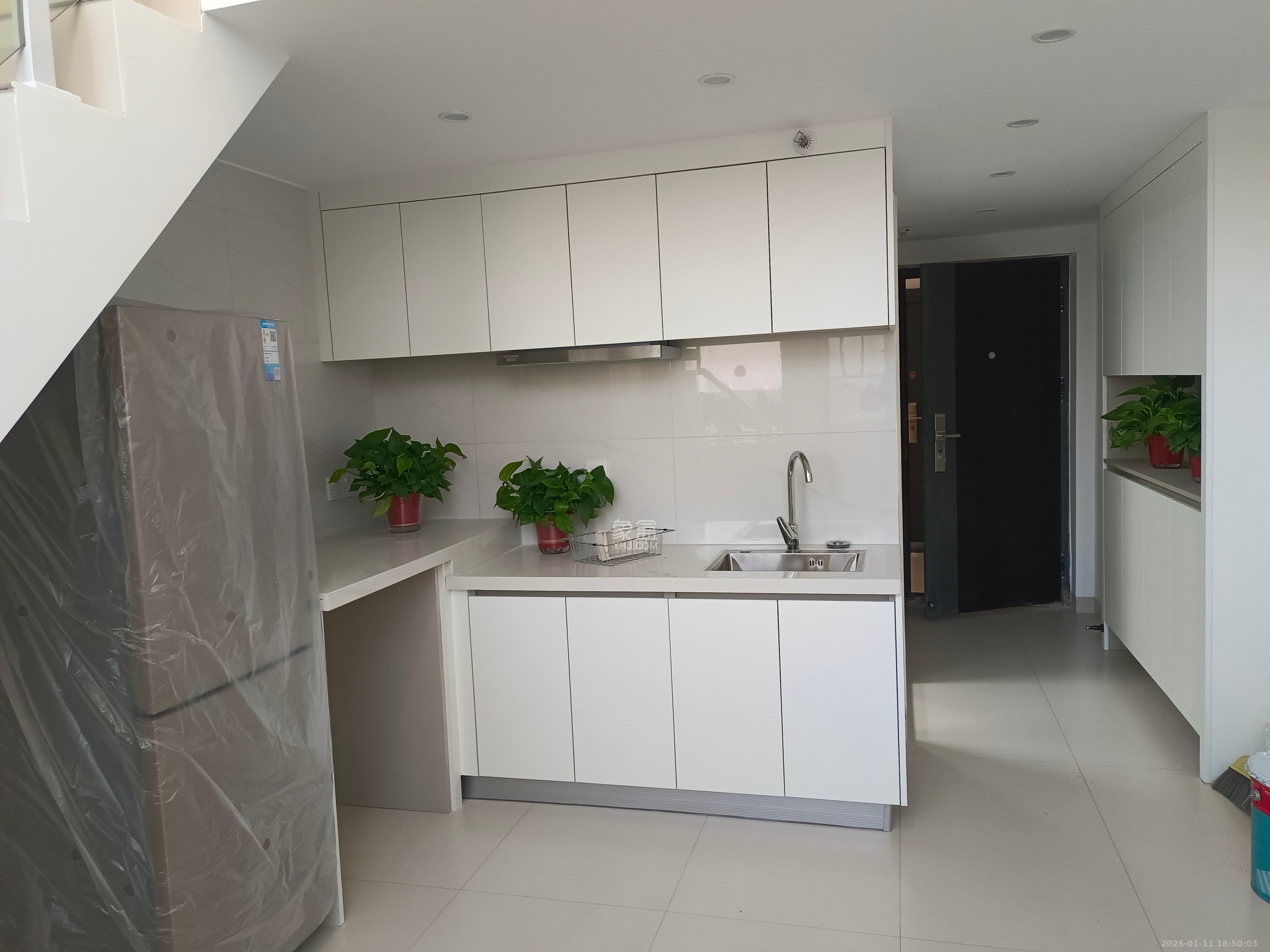 太阳城 1室1厅1卫 1600.0元/月 太阳城 1室1厅1卫 1600.0元/月室内图