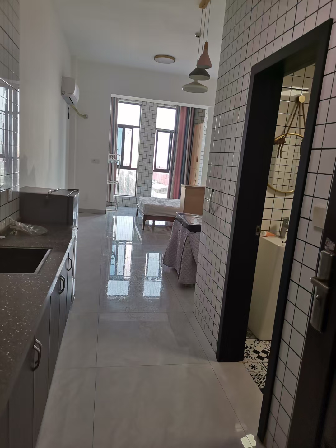 鸿星新天地  1室1厅1卫    800.0元/月 鸿星新天地  1室1厅1卫    800.0元/月室内图