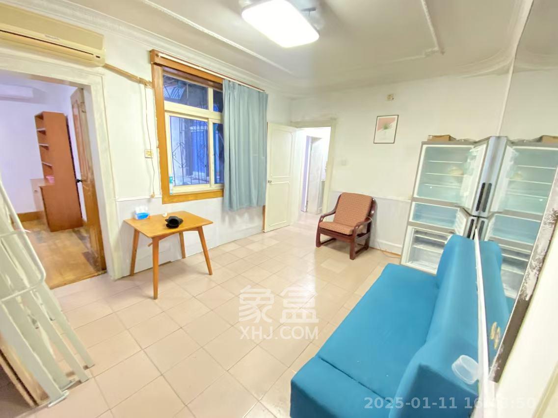 楚湘街二条巷散盘  3室2厅1卫   2500.00元/月室内图