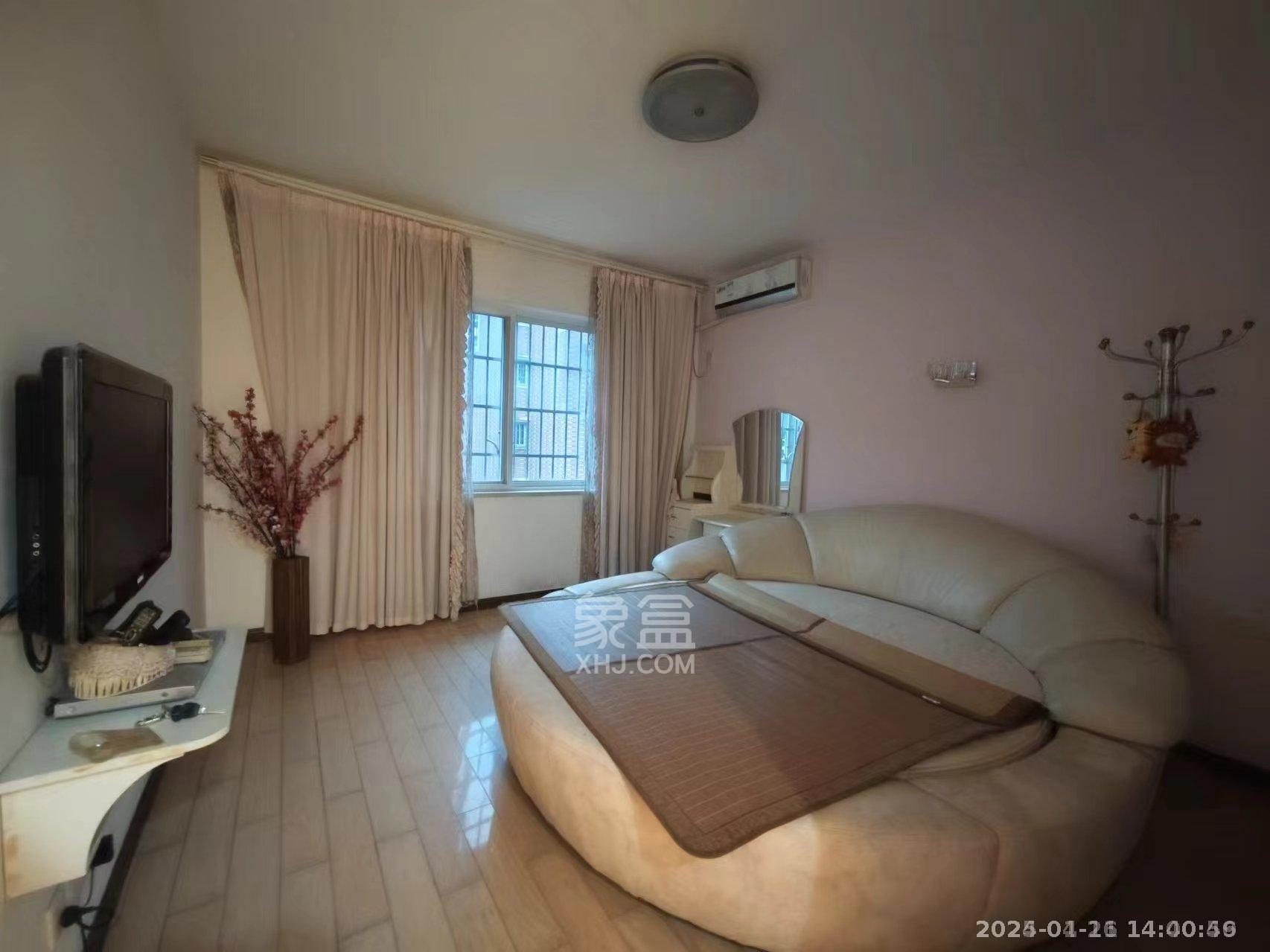 家园小区 4室2厅2卫 1600.0元/月 家园小区 4室2厅2卫 1600.0元/月室内图