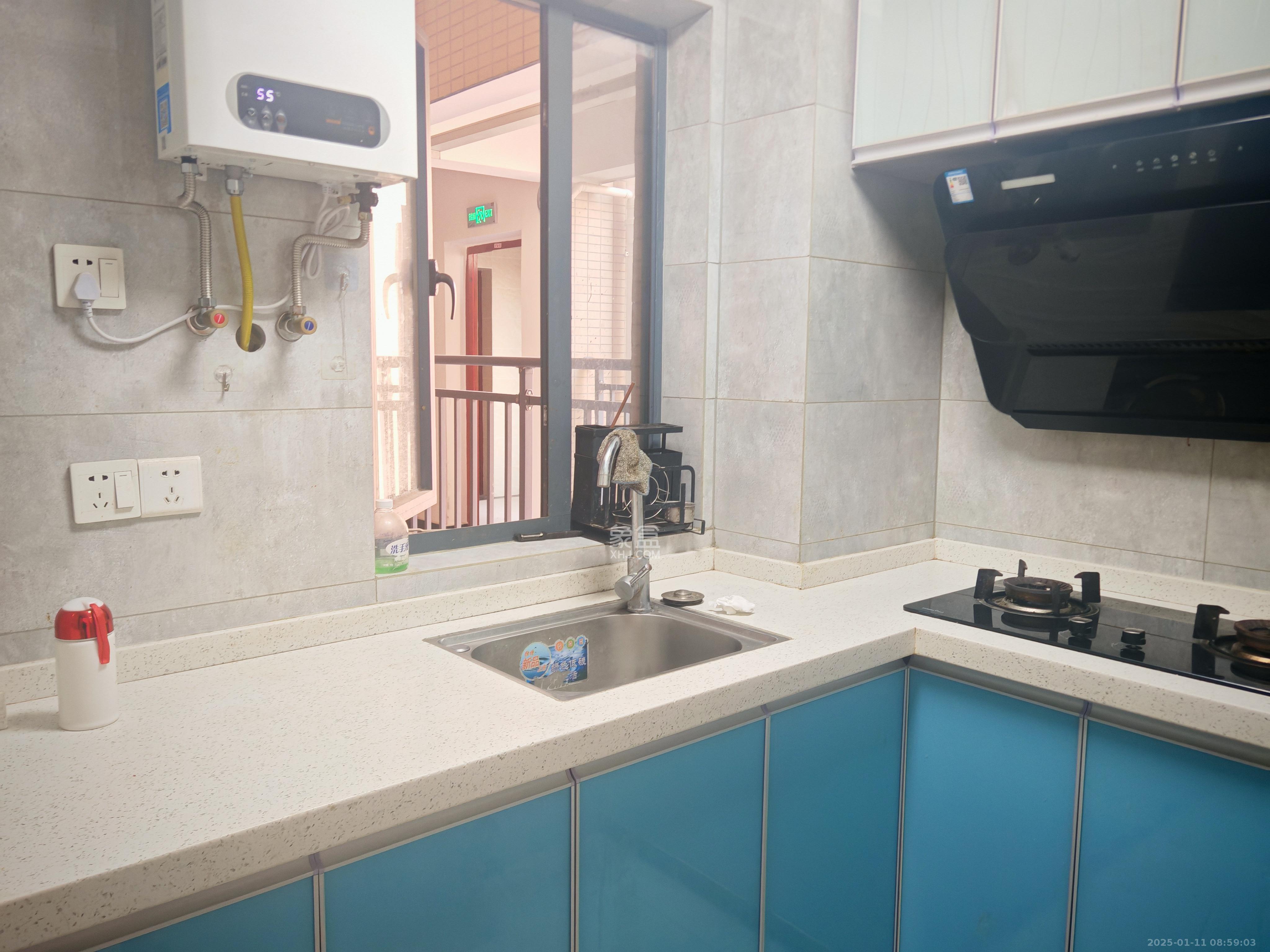 山水新城 2室2厅1卫 2000.0元/月 山水新城 2室2厅1卫 2000.0元/月室内图