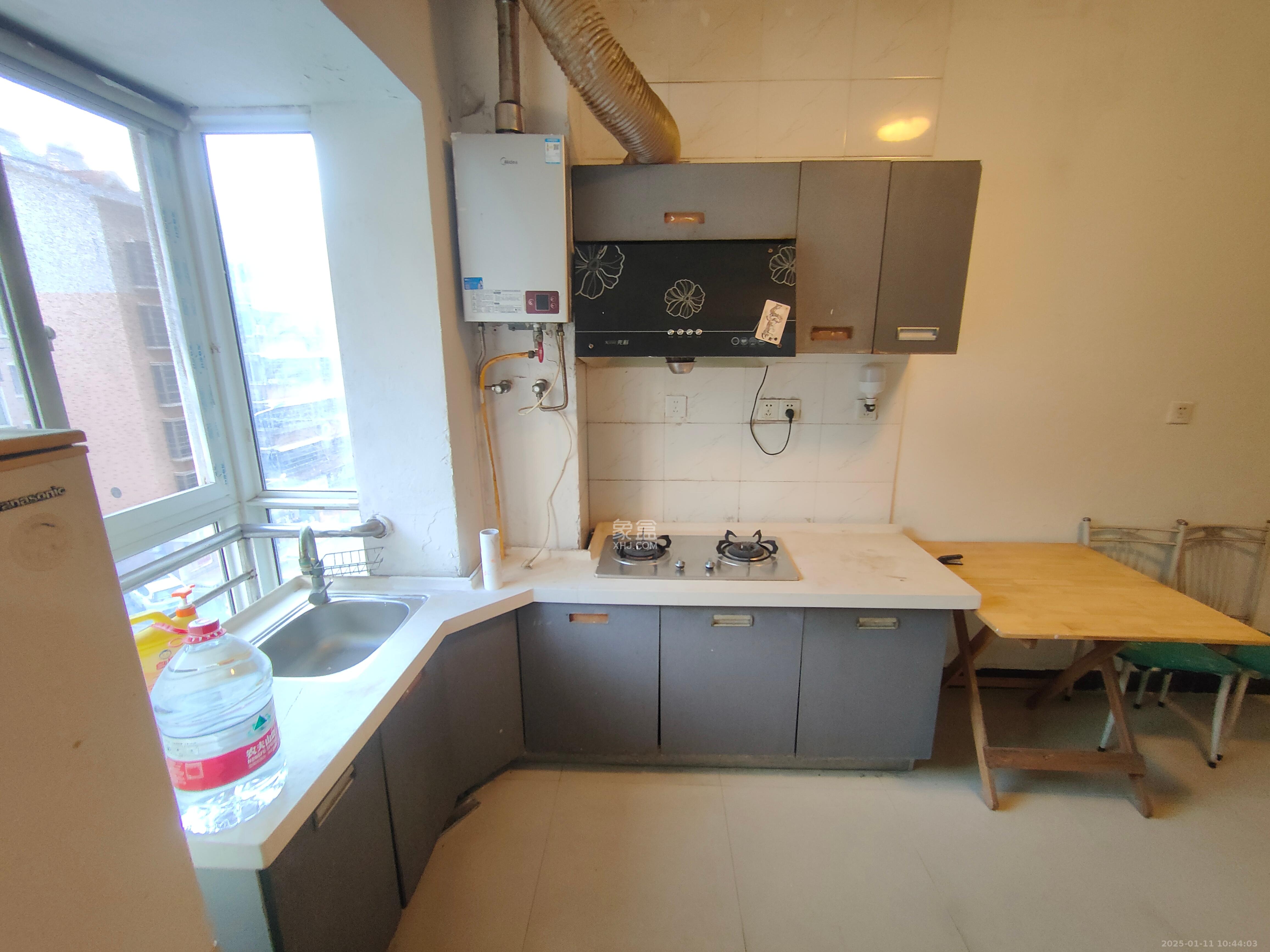 星蓝湾 1室1厅1卫 1600.0元/月 星蓝湾 1室1厅1卫 1600.0元/月室内图