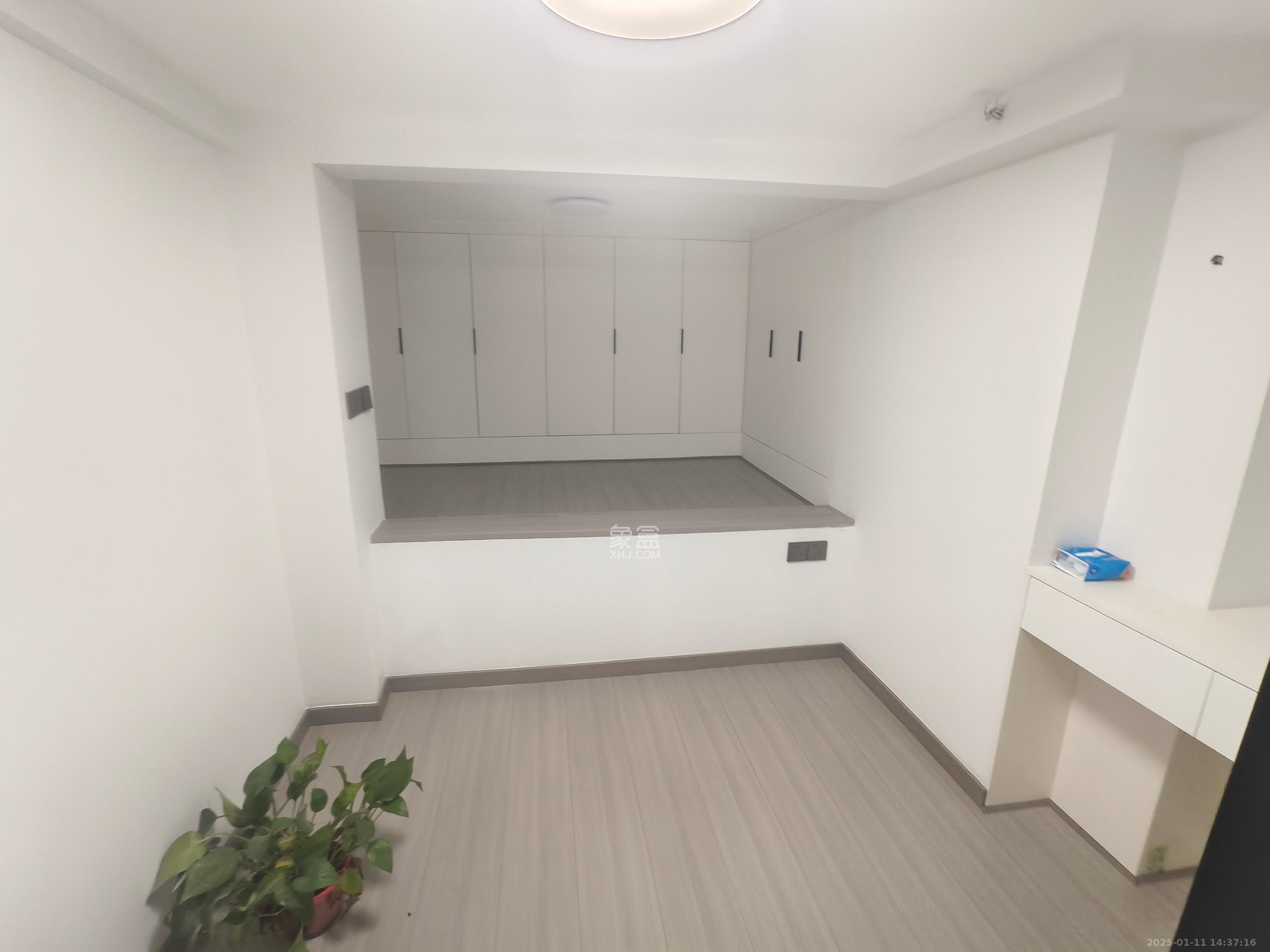 福晟翡翠湾  2室1厅1卫   2200.00元/月室内图