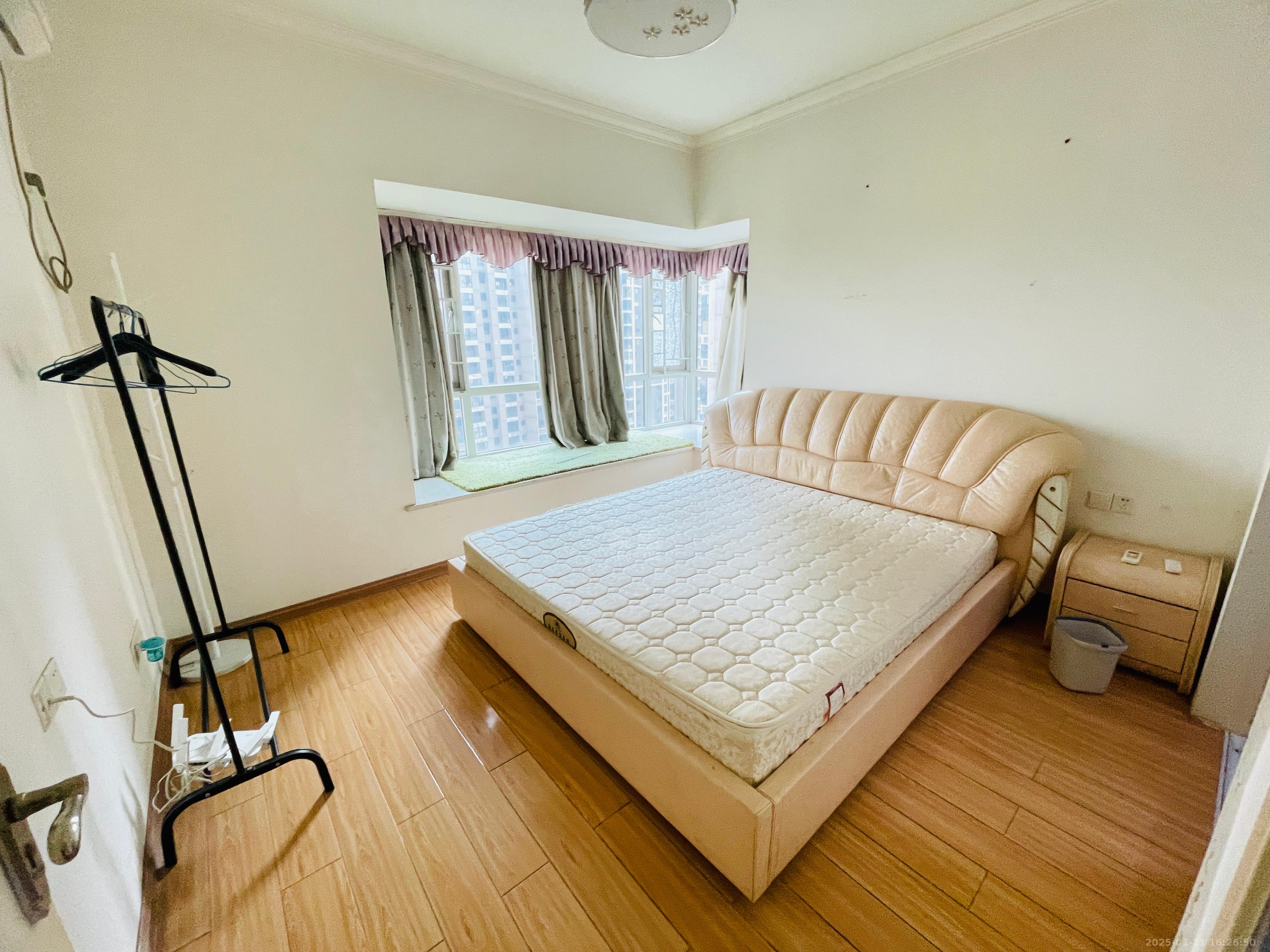 美的城二期 2室2厅1卫 1600.0元/月 美的城二期 2室2厅1卫 1600.0元/月室内图