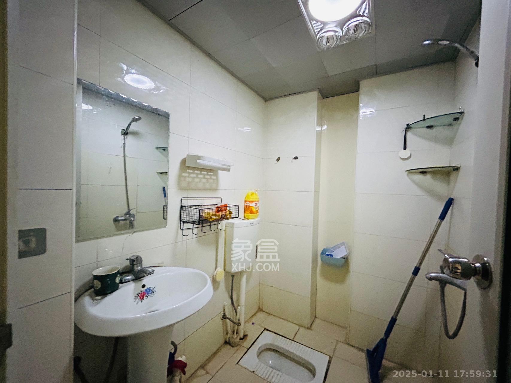 亚商国际 1室1厅1卫 1400.0元/月 亚商国际 1室1厅1卫 1400.0元/月室内图