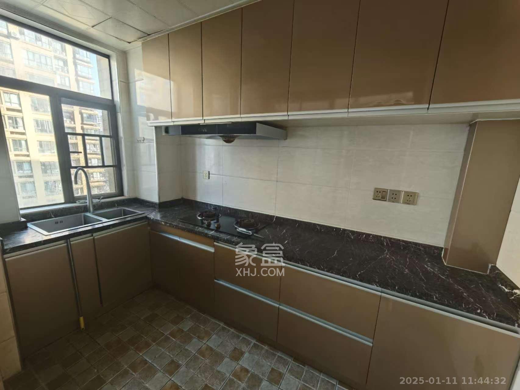 山语城二期 3室2厅1卫 2000.0元/月 山语城二期 3室2厅1卫 2000.0元/月室内图