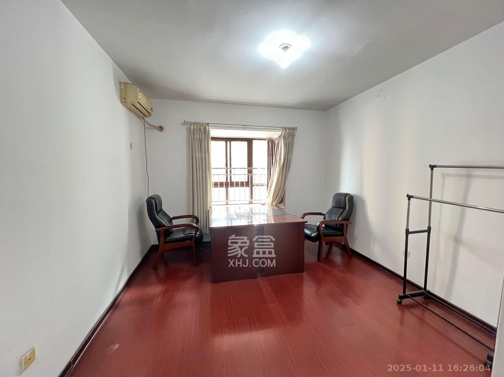 鑫天山水洲城 4室2厅2卫 3200.0元/月 鑫天山水洲城 4室2厅2卫 3200.0元/月室内图