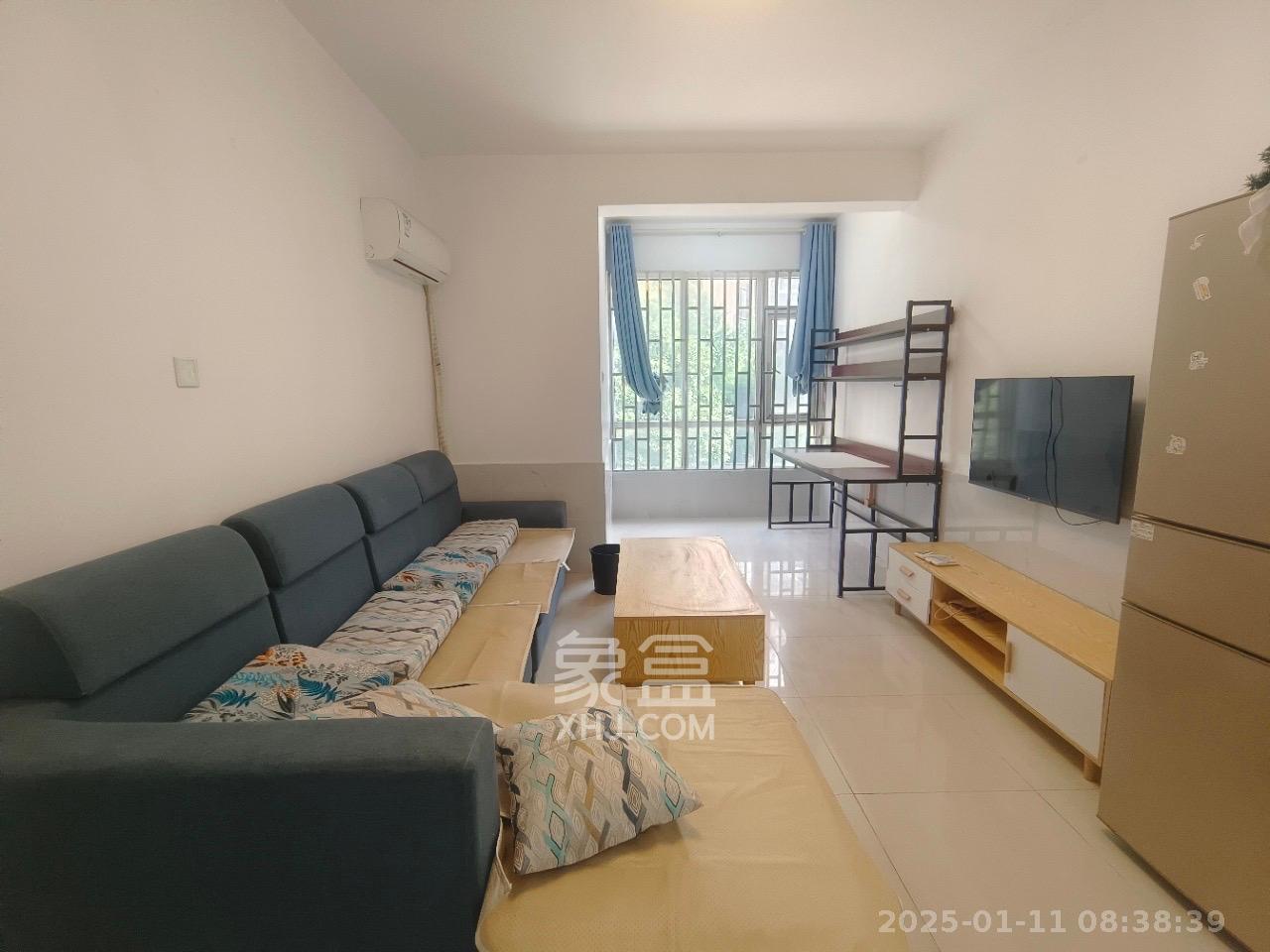 泊爱蓝湾 2室2厅1卫 2400.0元/月 泊爱蓝湾 2室2厅1卫 2400.0元/月室内图