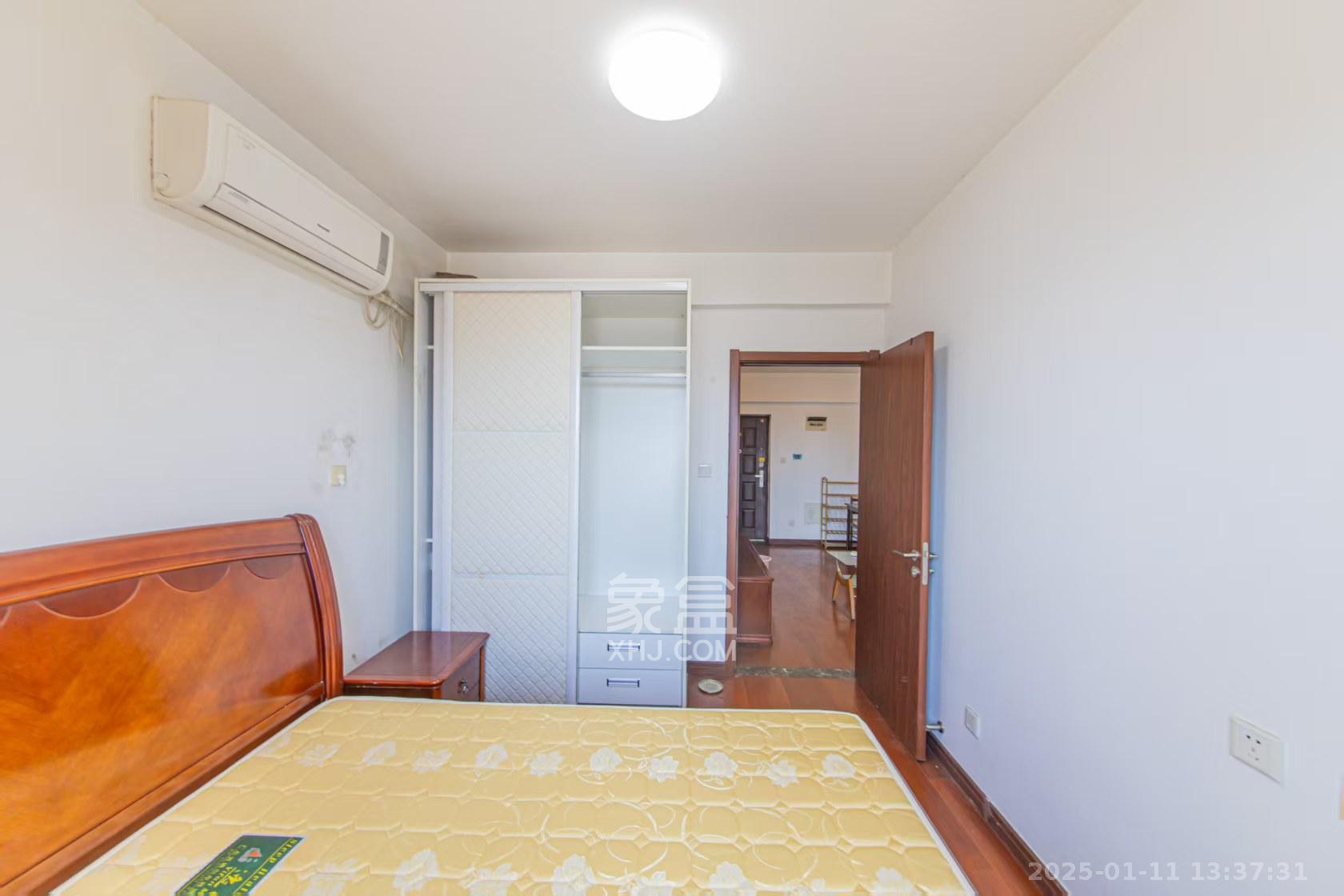 绿地公馆(绿地名邸) 1室1厅1卫 1800.0元/月 绿地公馆(绿地名邸) 1室1厅1卫 1800.0元/月室内图