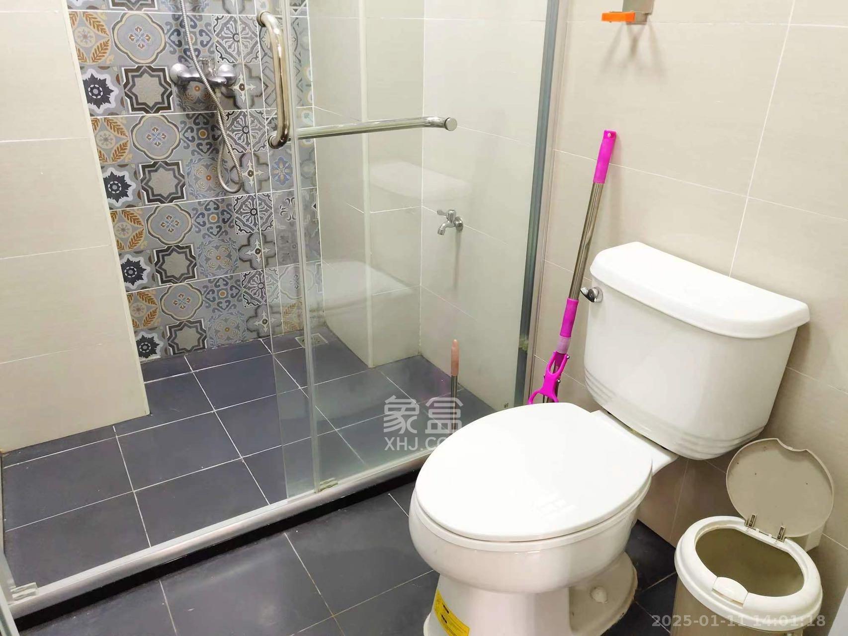 地质家园一、二期(地泰人民公馆)  1室1厅1卫    2300.0元/月 地质家园一、二期(地泰人民公馆)  1室1厅1卫    2300.0元/月室内图