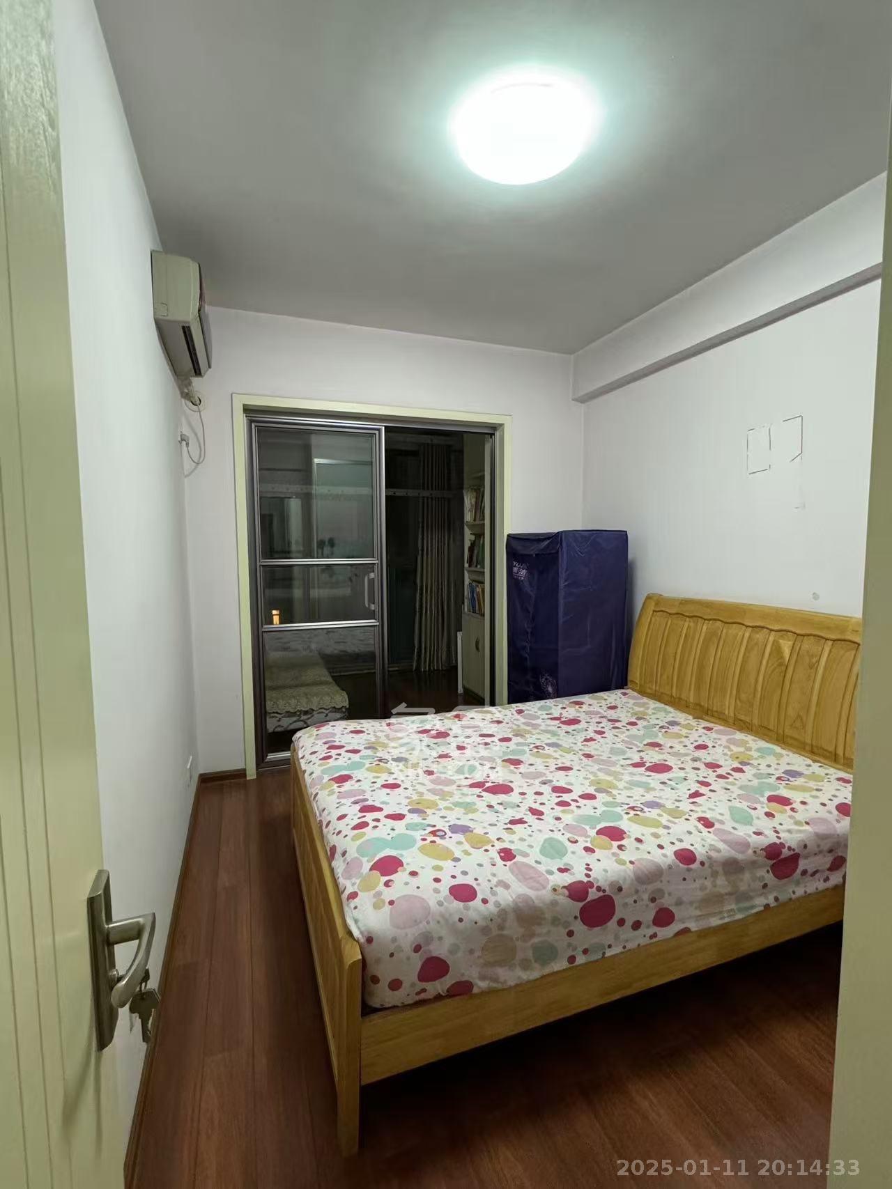 嘉宇盛世华章 3室2厅2卫 3200.0元/月 嘉宇盛世华章 3室2厅2卫 3200.0元/月室内图