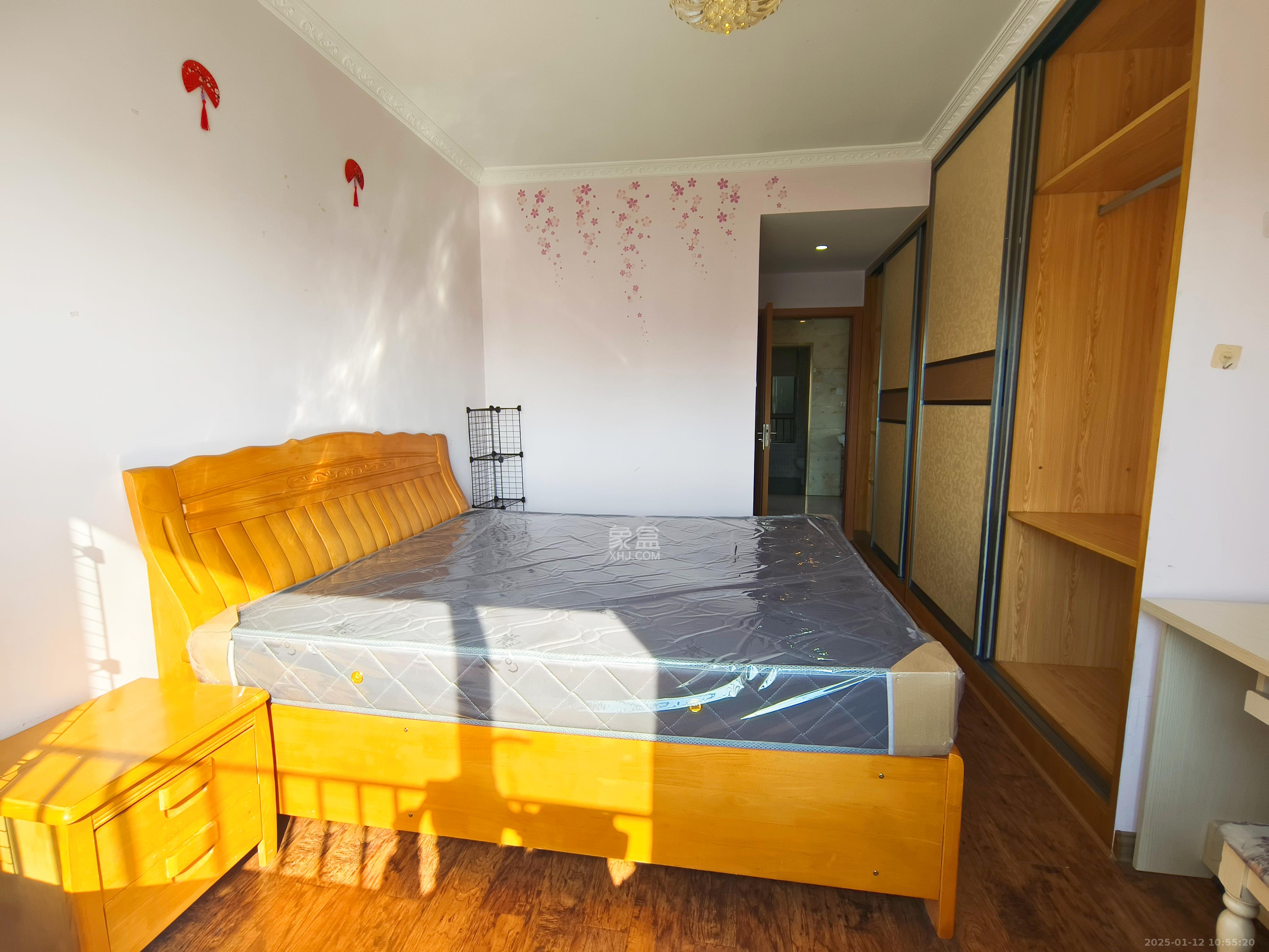 华润凤凰城三期 3室2厅1卫 1850.0元/月 华润凤凰城三期 3室2厅1卫 1850.0元/月室内图