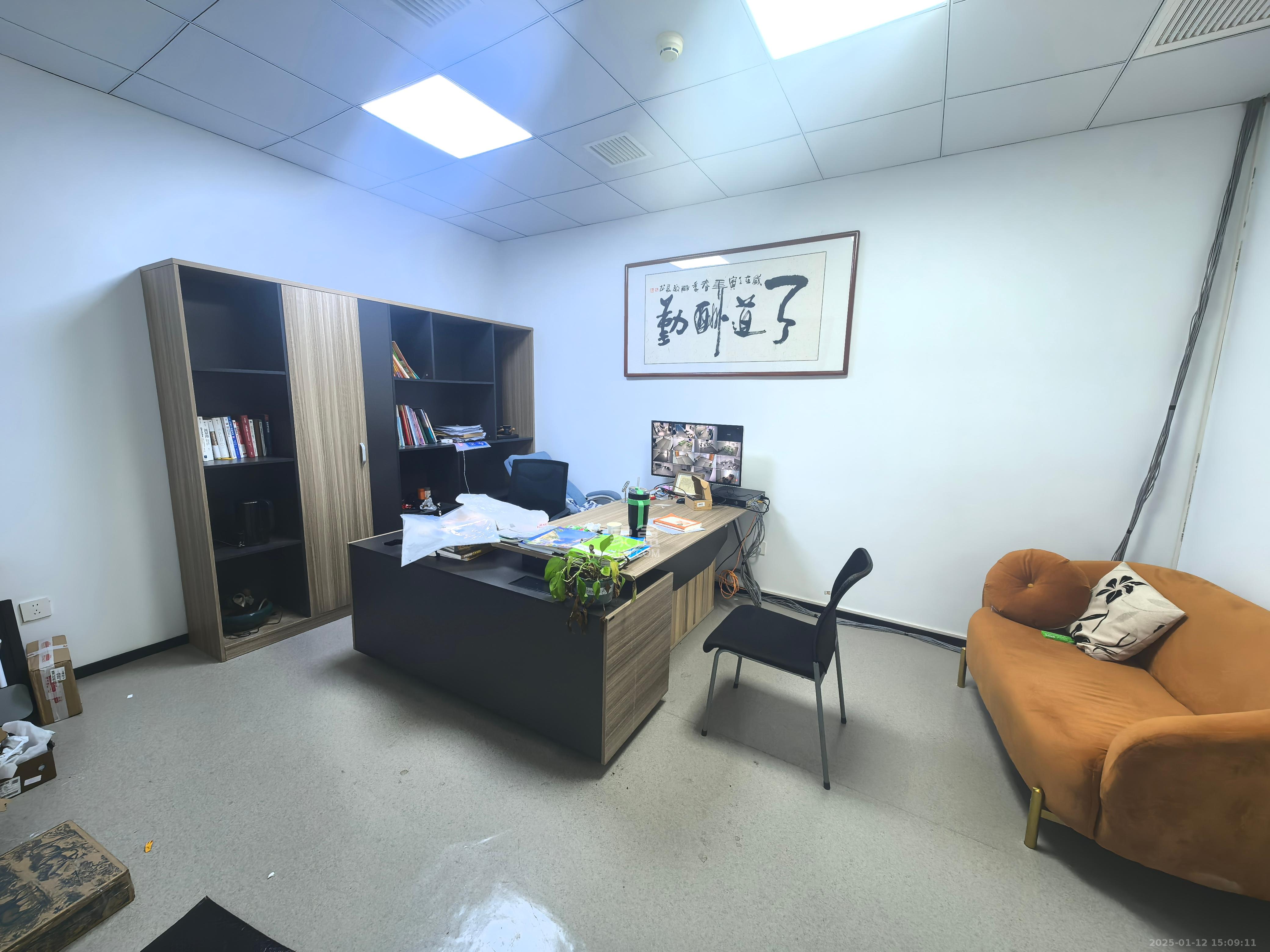 华翼府   700.0㎡      15000.0元/月室内图