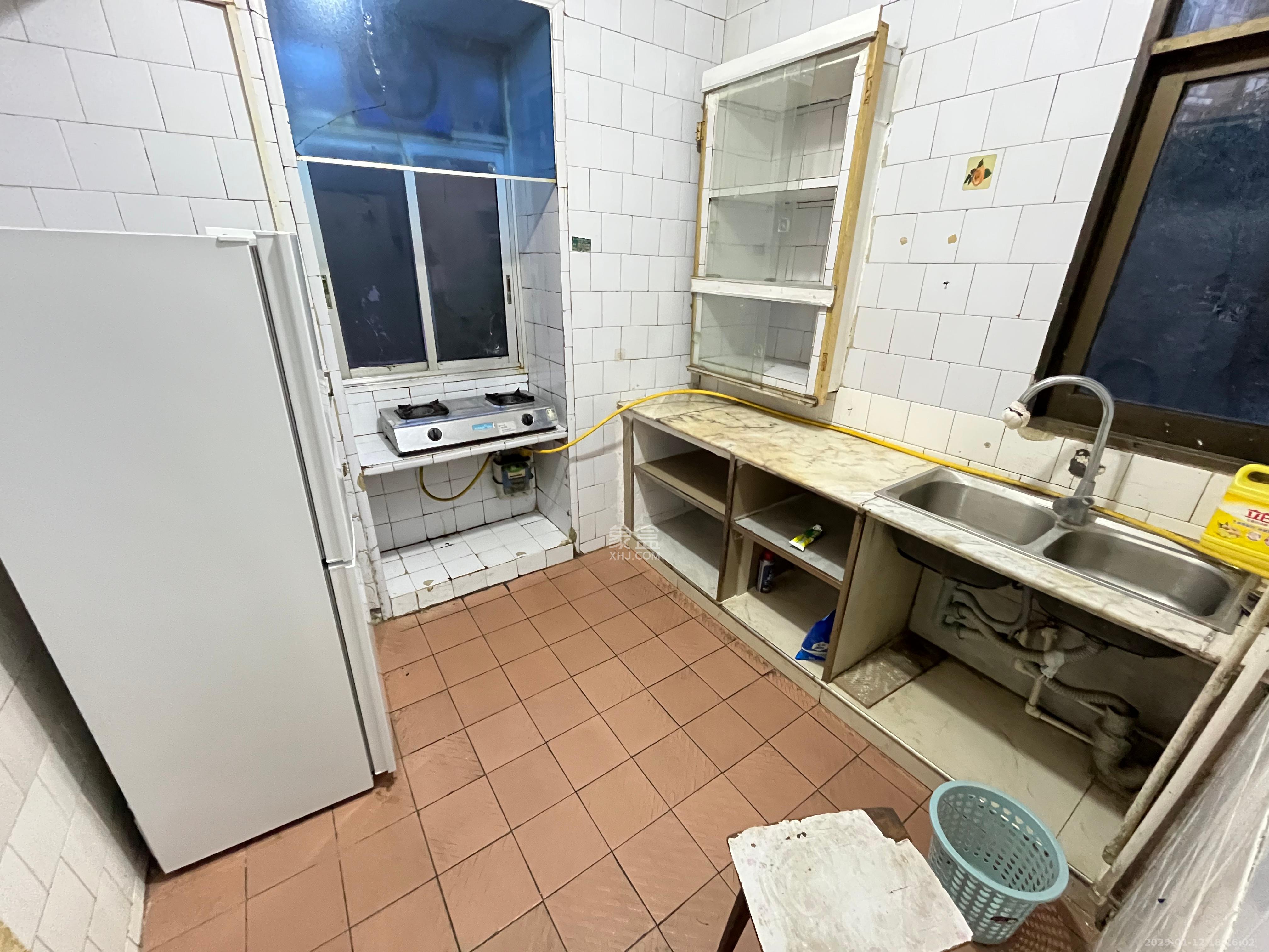 红旗区四片 2室1厅1卫 1300.0元/月 红旗区四片 2室1厅1卫 1300.0元/月室内图