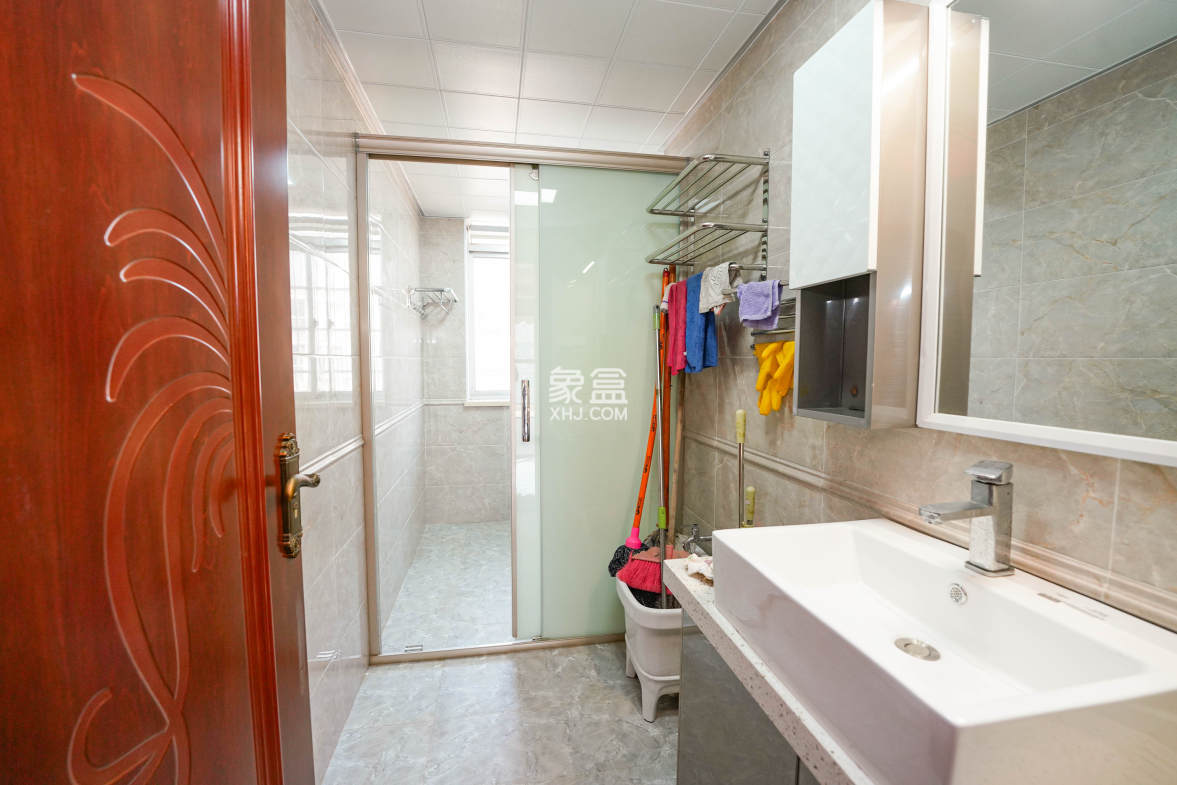 德泽苑  5室2厅2卫    128.0万 德泽苑  5室2厅2卫    128.0万其他