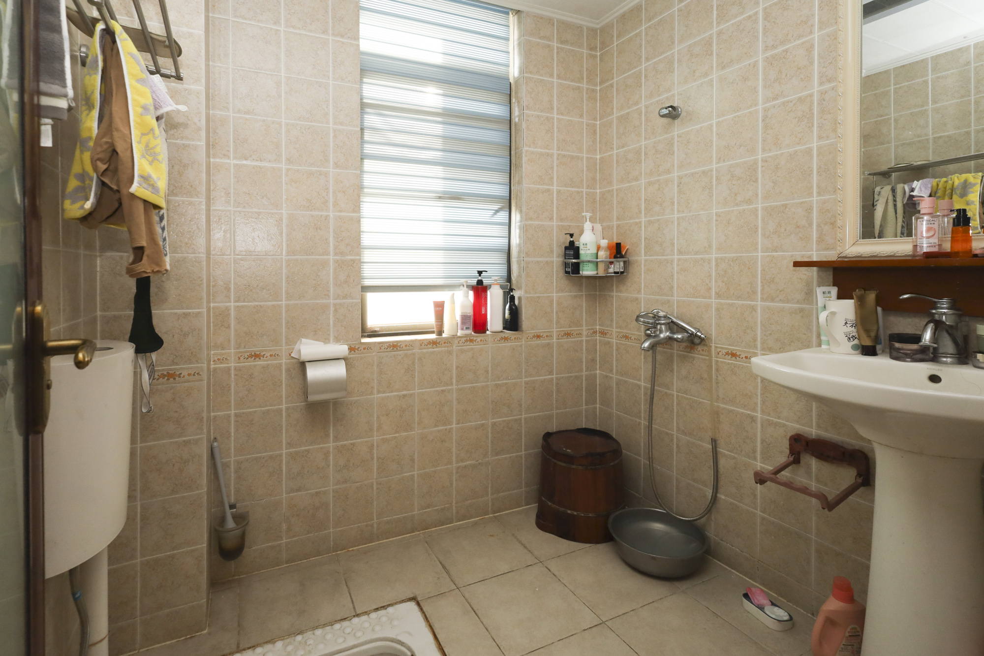 堤亚纳湾(深业沙河城) 3室2厅2卫 128.0万 堤亚纳湾(深业沙河城) 3室2厅2卫 128.0万卫生间