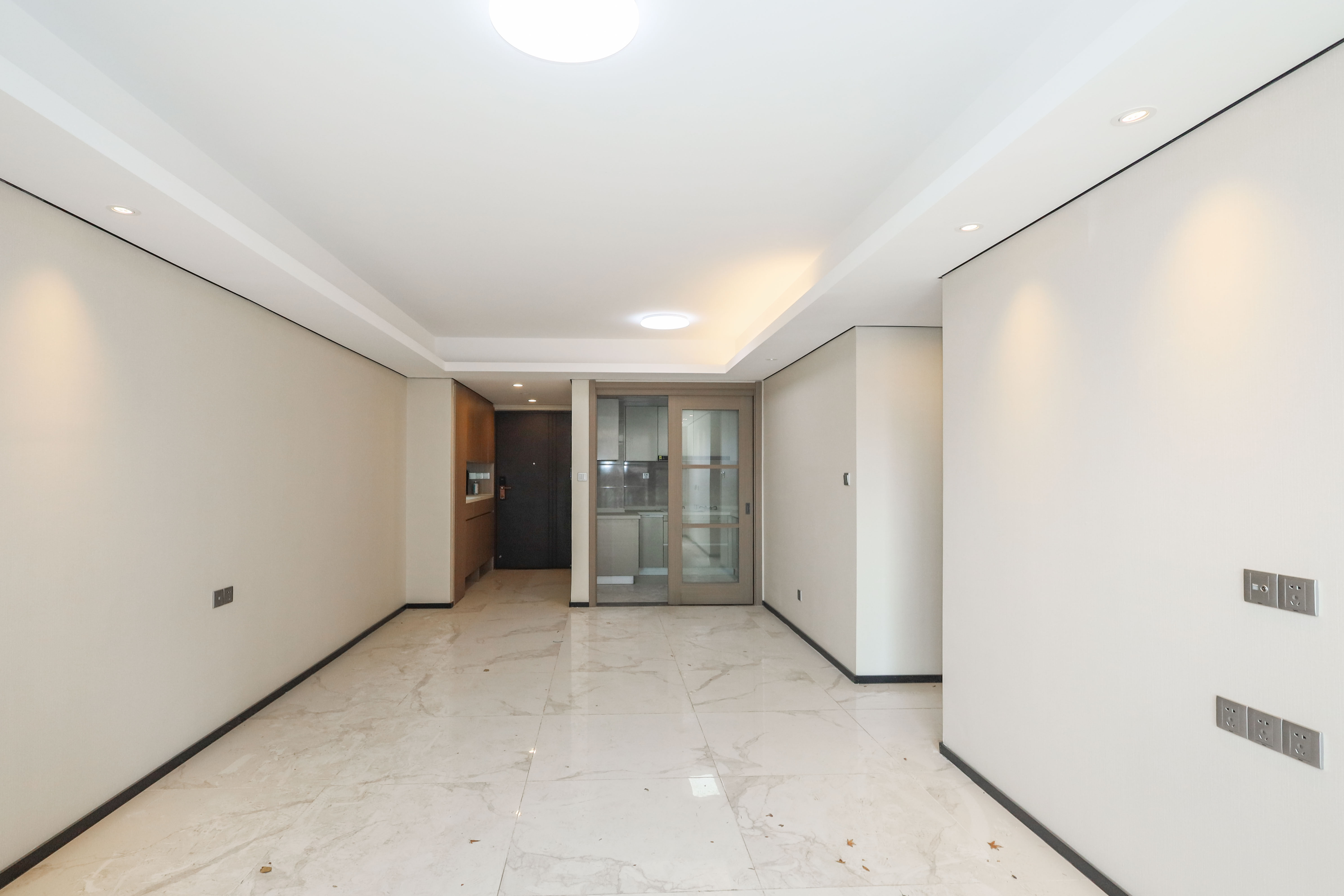 中海麓山境北区 3室2厅2卫 135.0万 中海麓山境北区 3室2厅2卫 135.0万客厅