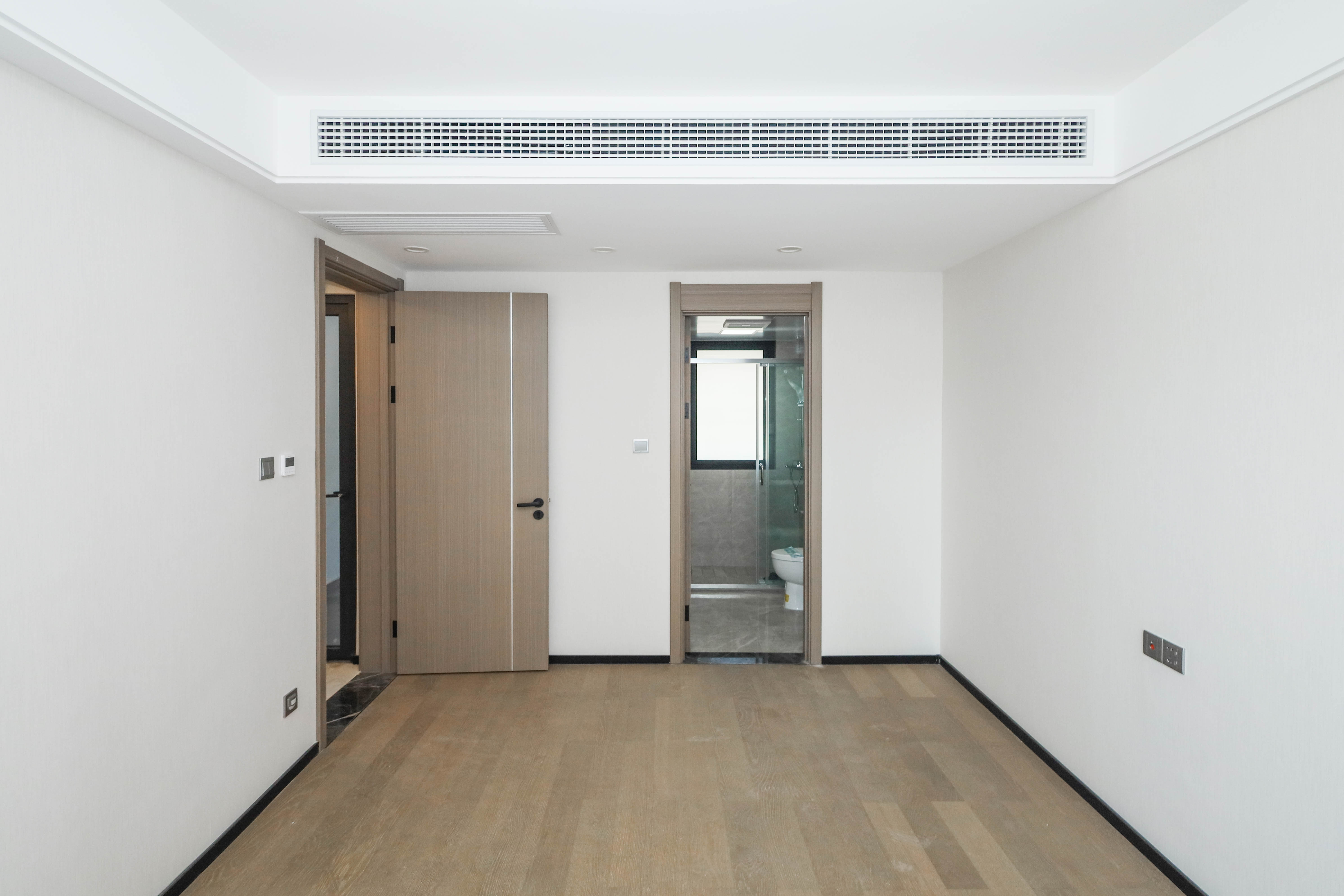 中海麓山境北区 3室2厅2卫 135.0万 中海麓山境北区 3室2厅2卫 135.0万卧室