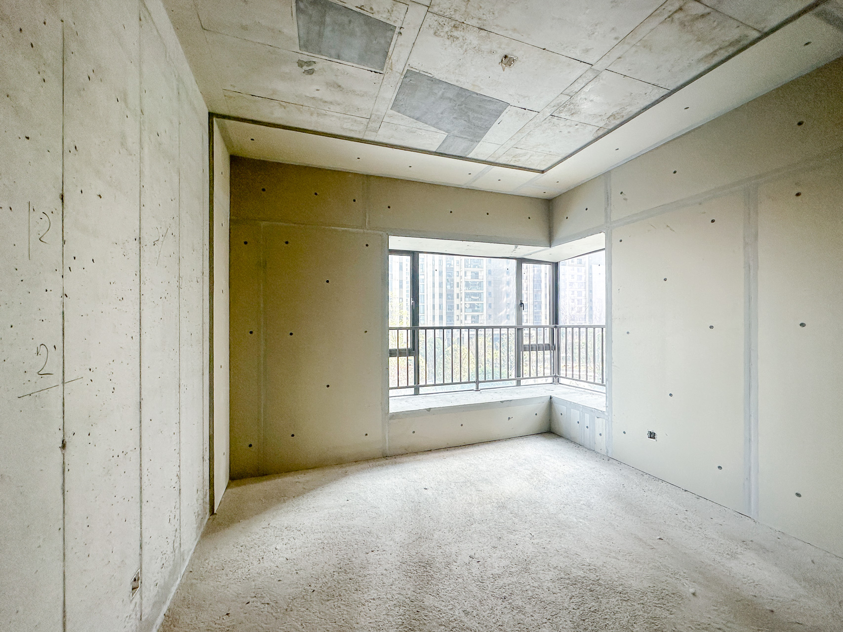 润和湘江天地E区 4室2厅2卫 170.0万 润和湘江天地E区 4室2厅2卫 170.0万卧室