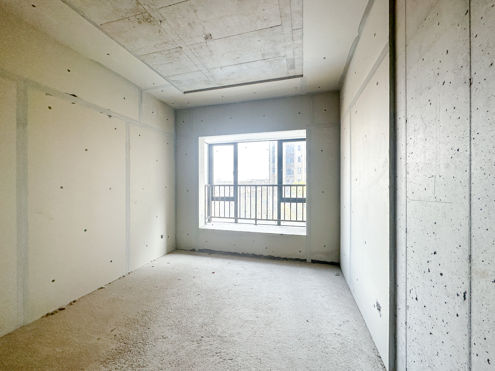 润和湘江天地E区 4室2厅2卫 170.0万 润和湘江天地E区 4室2厅2卫 170.0万卧室