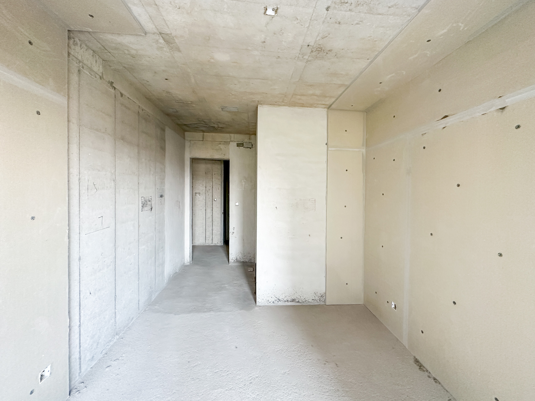 润和湘江天地E区 4室2厅2卫 170.0万 润和湘江天地E区 4室2厅2卫 170.0万卧室