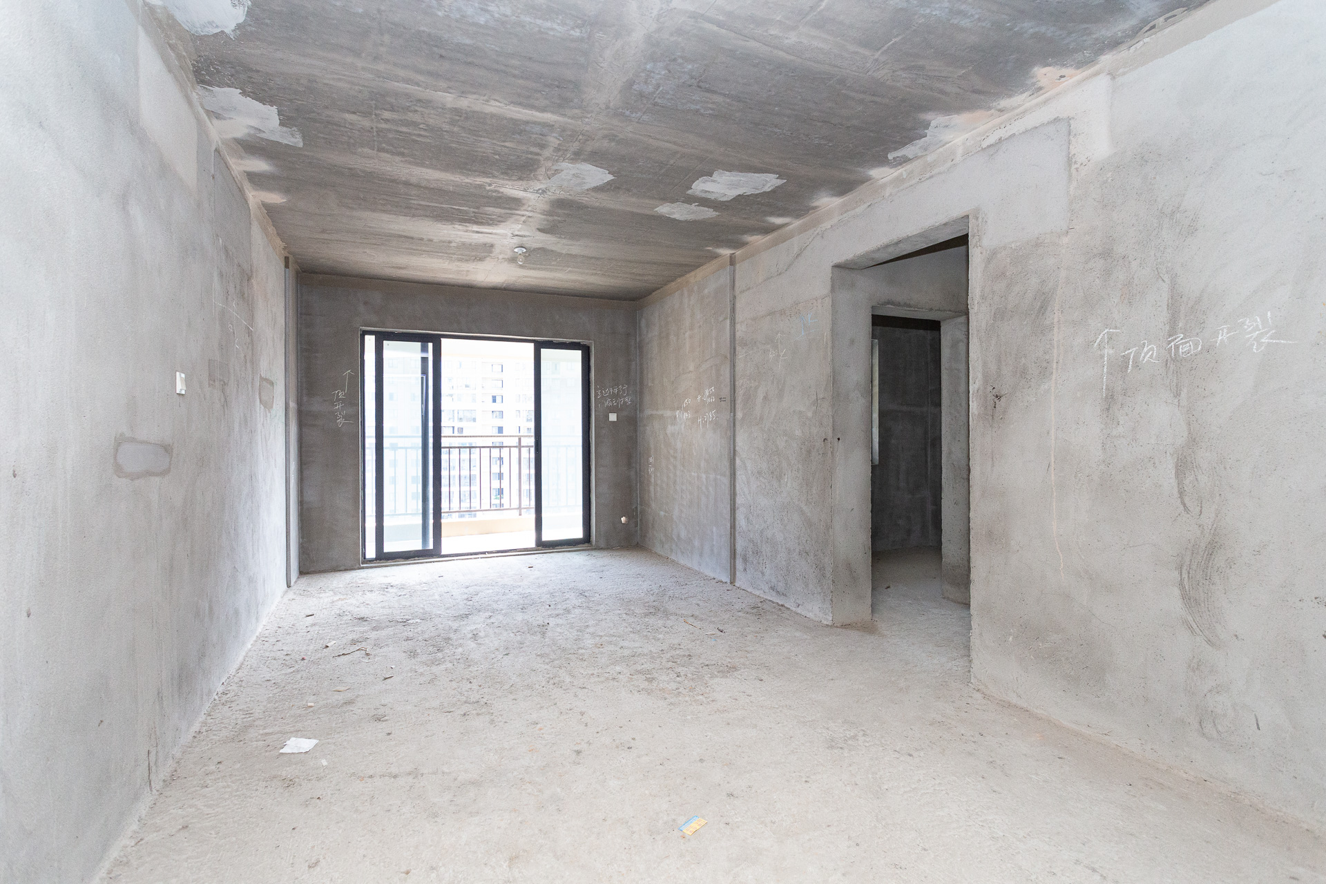 勤诚达境界城 3室2厅2卫 88.0万 勤诚达境界城 3室2厅2卫 88.0万客厅