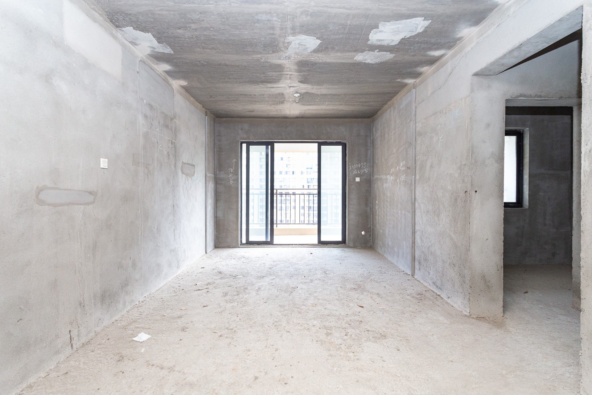 勤诚达境界城 3室2厅2卫 88.0万 勤诚达境界城 3室2厅2卫 88.0万客厅