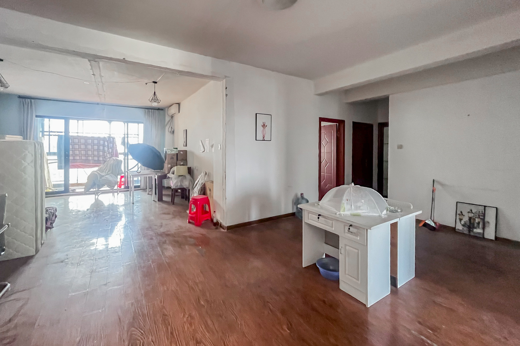 西山汇景一、二期  4室2厅2卫    239.0万其他