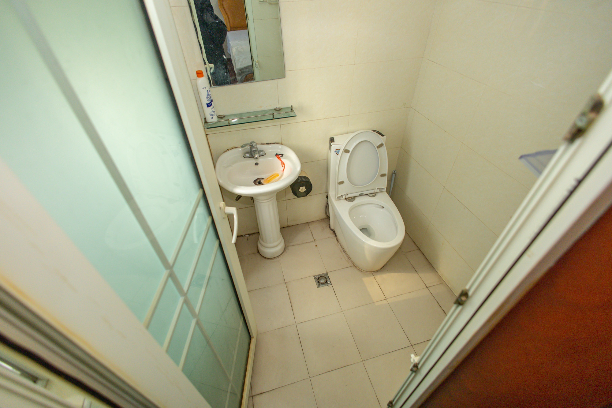 开源鑫景 3室2厅2卫 65.0万 开源鑫景 3室2厅2卫 65.0万卫生间