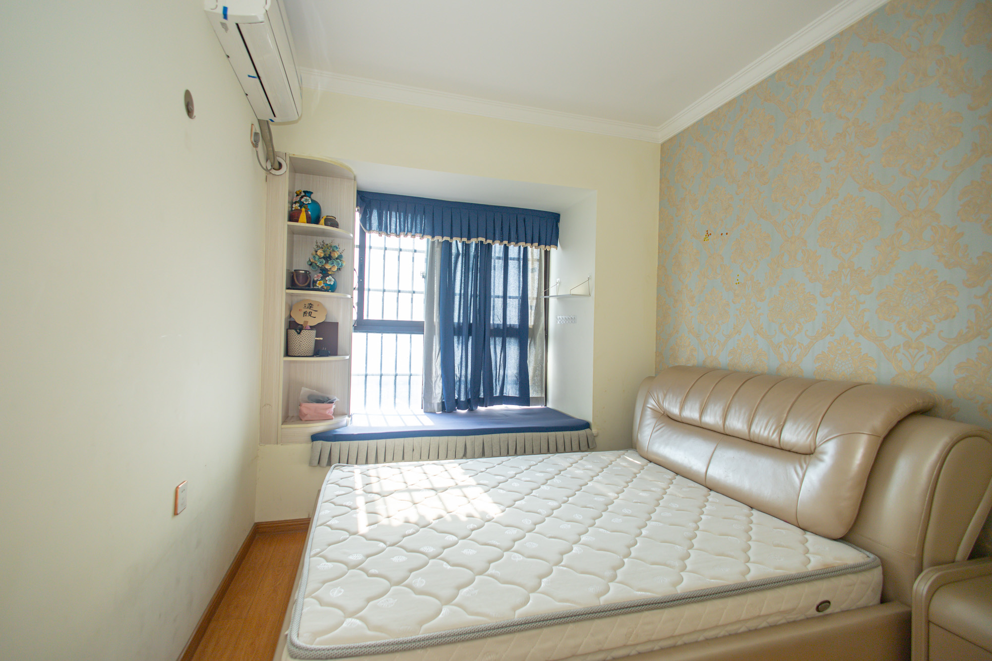 金科时代中心 3室2厅1卫 62.8万 金科时代中心 3室2厅1卫 62.8万卧室