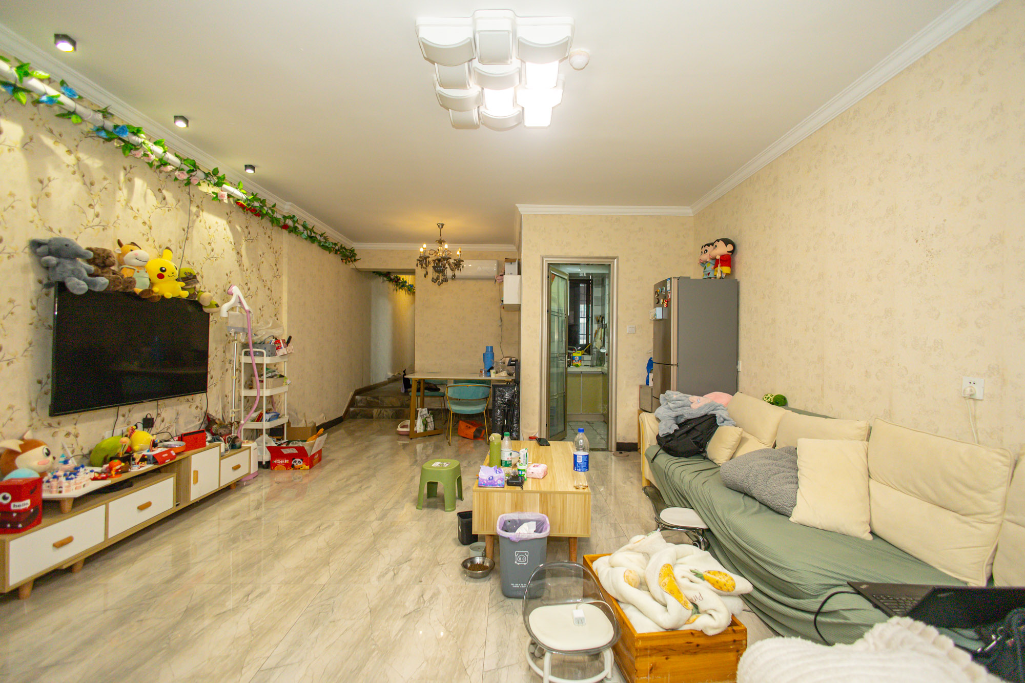 新长海广场  3室1厅1卫    43.8万 新长海广场  3室1厅1卫    43.8万客厅