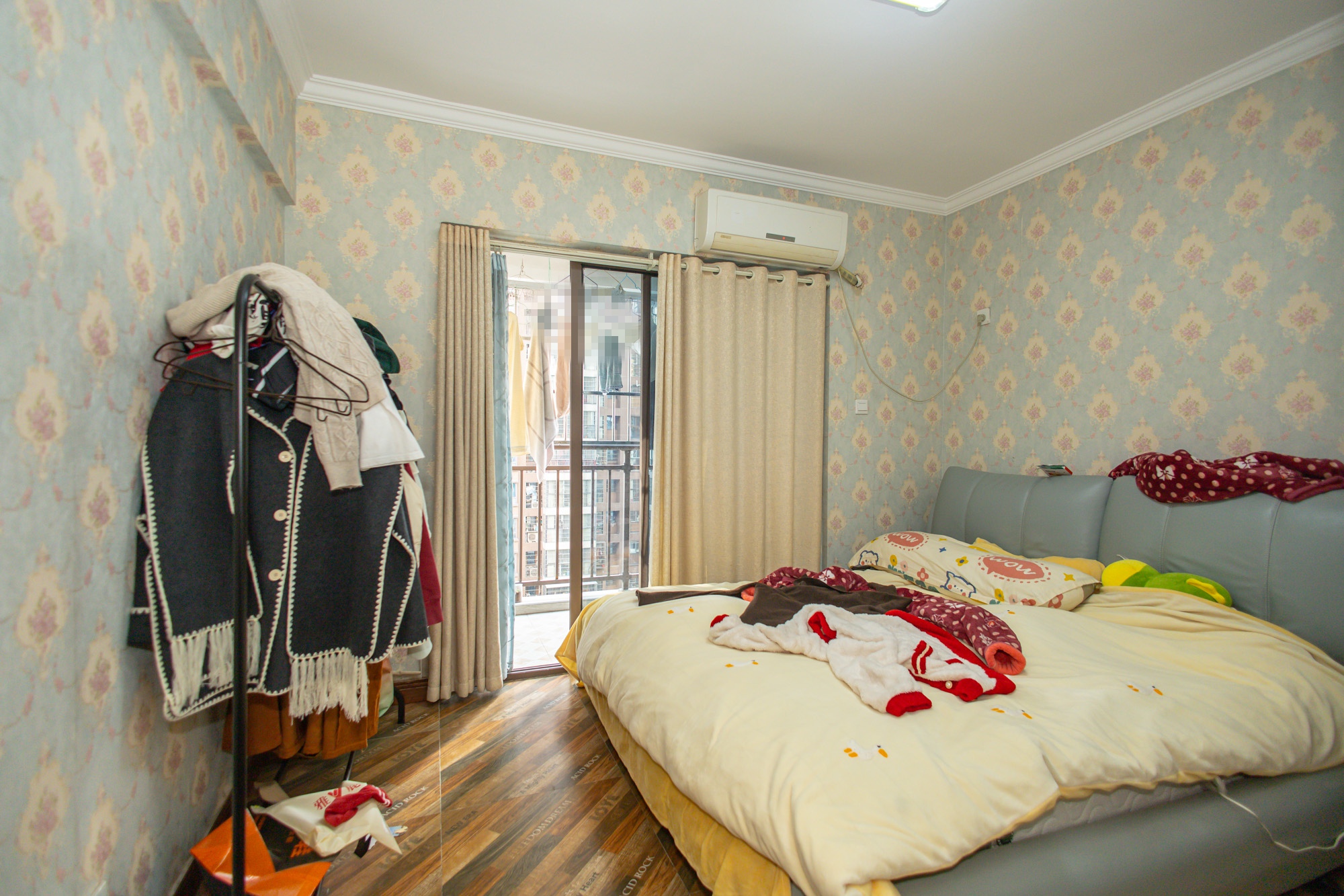 新长海广场  3室1厅1卫    43.8万 新长海广场  3室1厅1卫    43.8万卧室