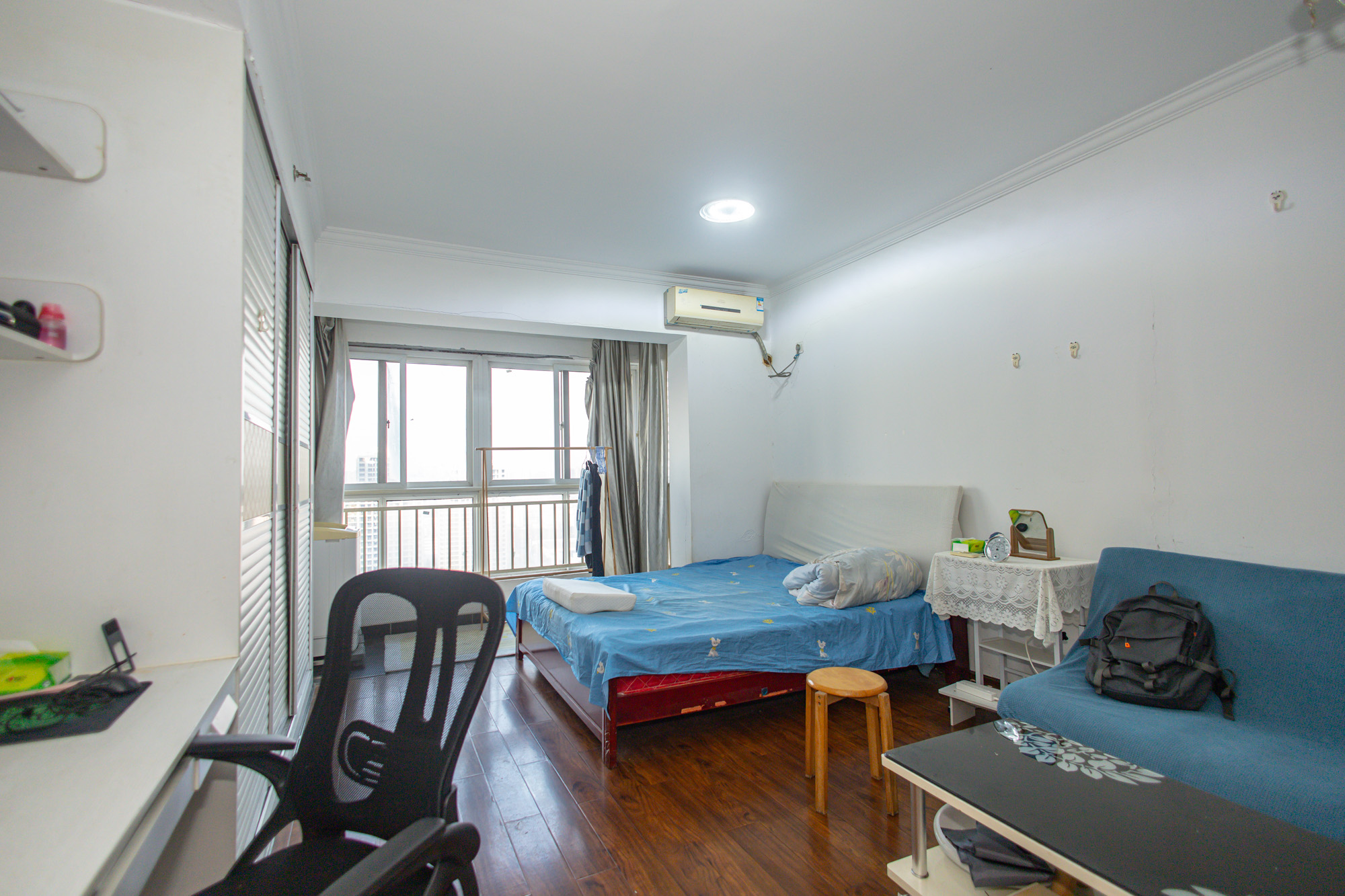 时代星城 1室1厅1卫 16.8万 时代星城 1室1厅1卫 16.8万客厅