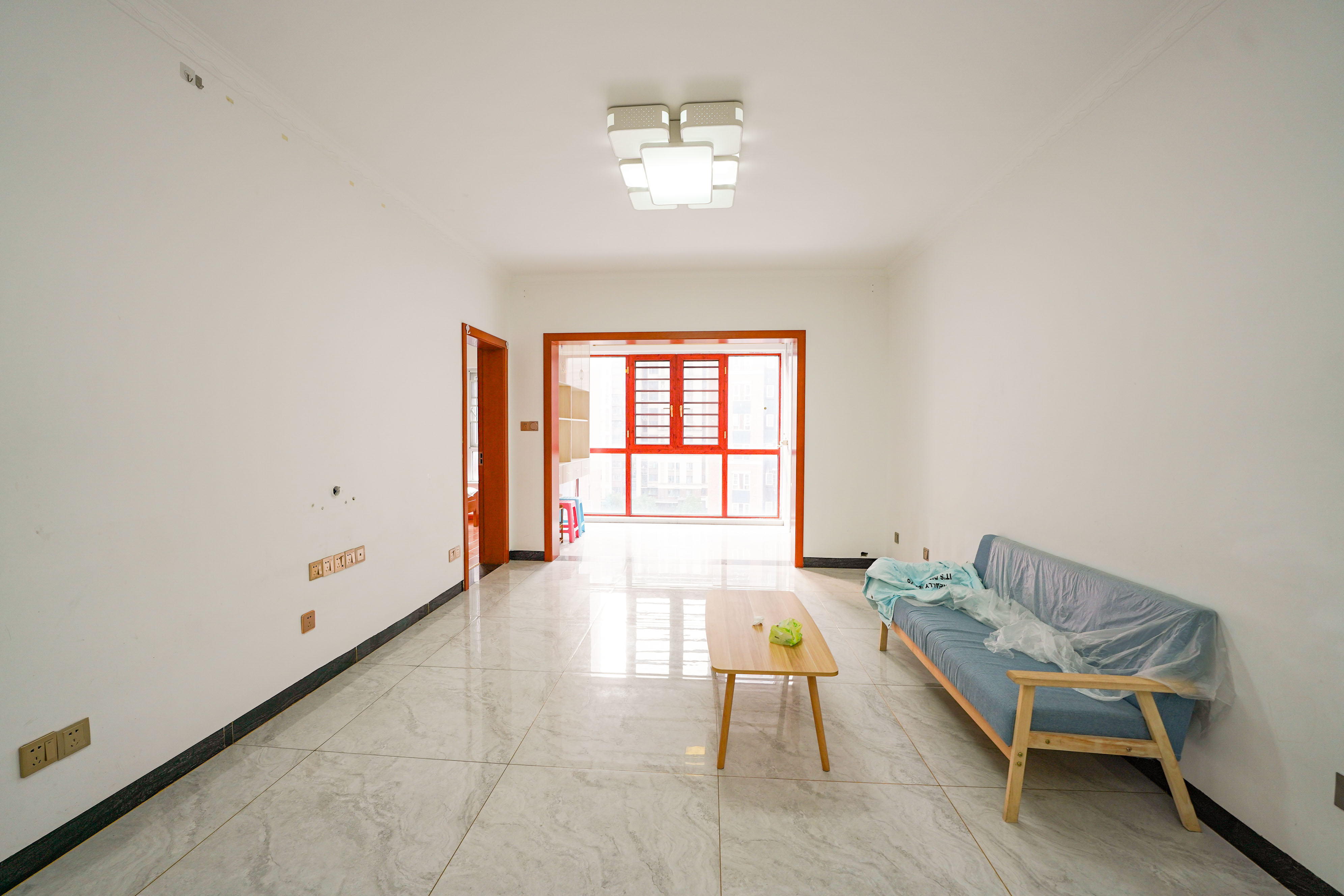 哈佛小镇(五矿哈佛小镇)  3室2厅1卫    68.0万 哈佛小镇(五矿哈佛小镇)  3室2厅1卫    68.0万客厅