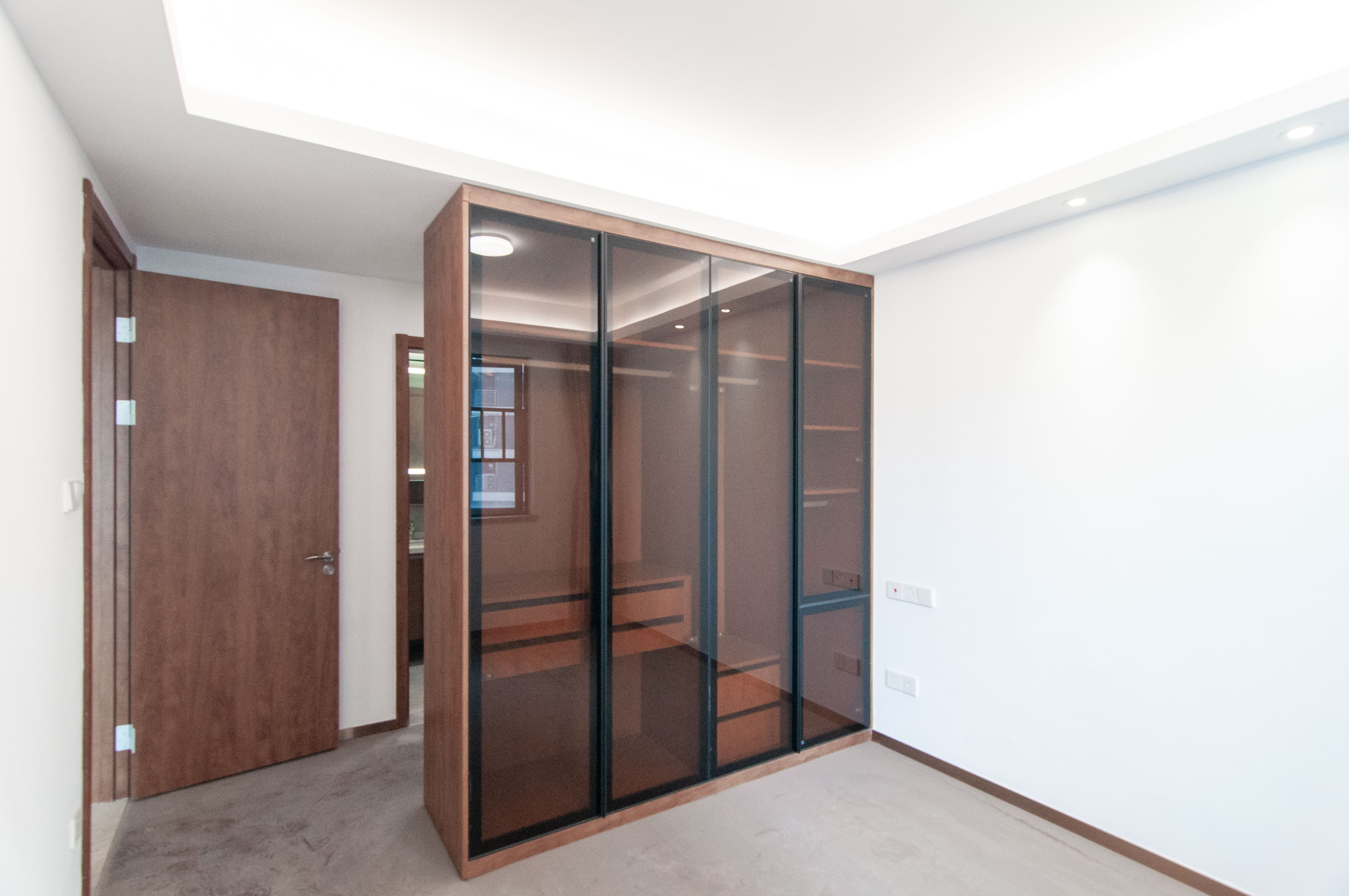旭辉都会山  3室2厅2卫   220.00万其他