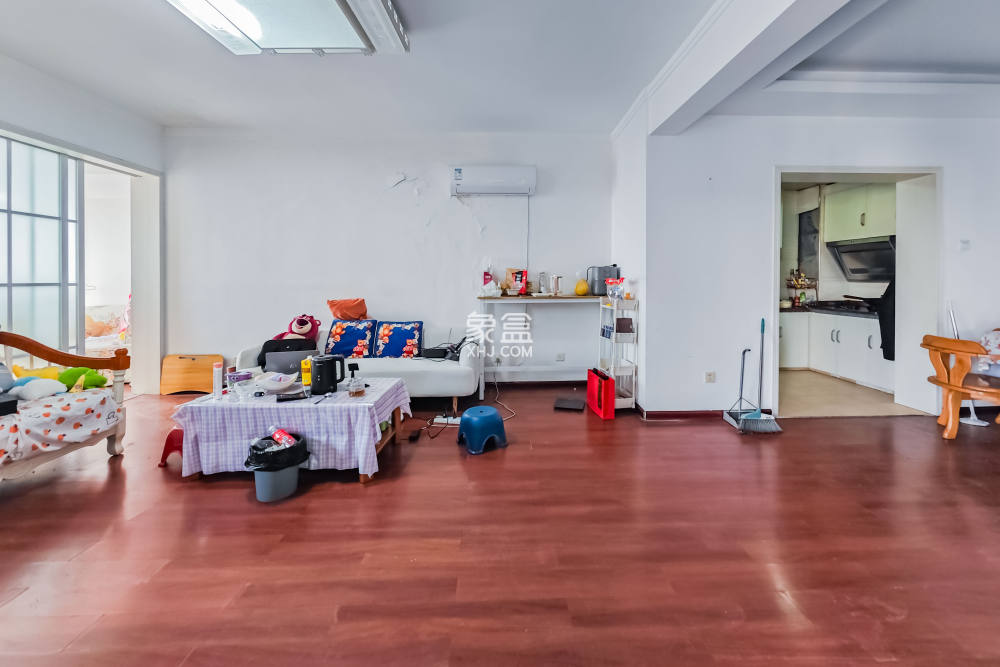 海拔东方  2室2厅1卫    62.0万